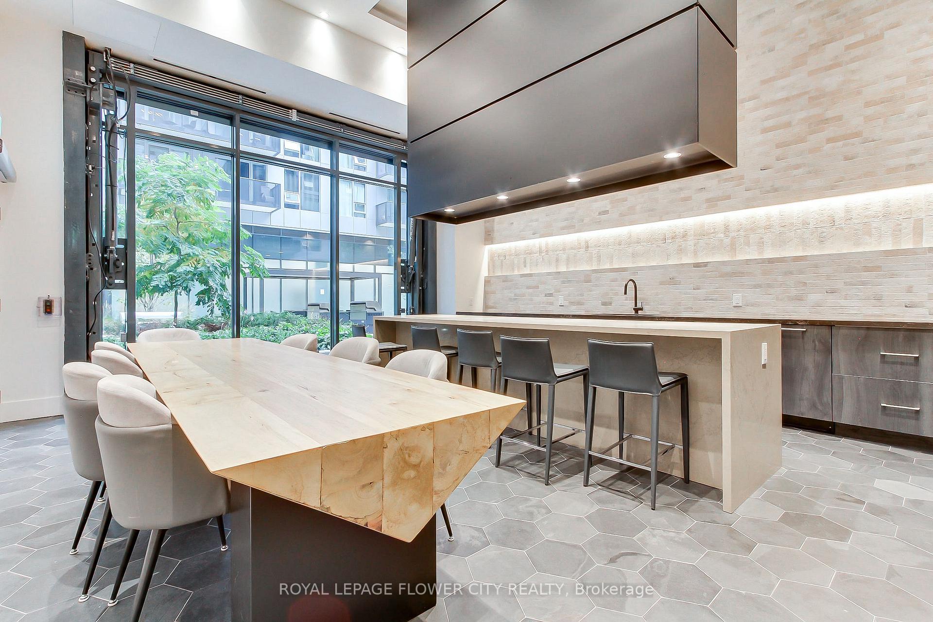 Photo 38 of Unit 239, 2450 Old Bronte Road, Oakville, Westmount — HOMEH