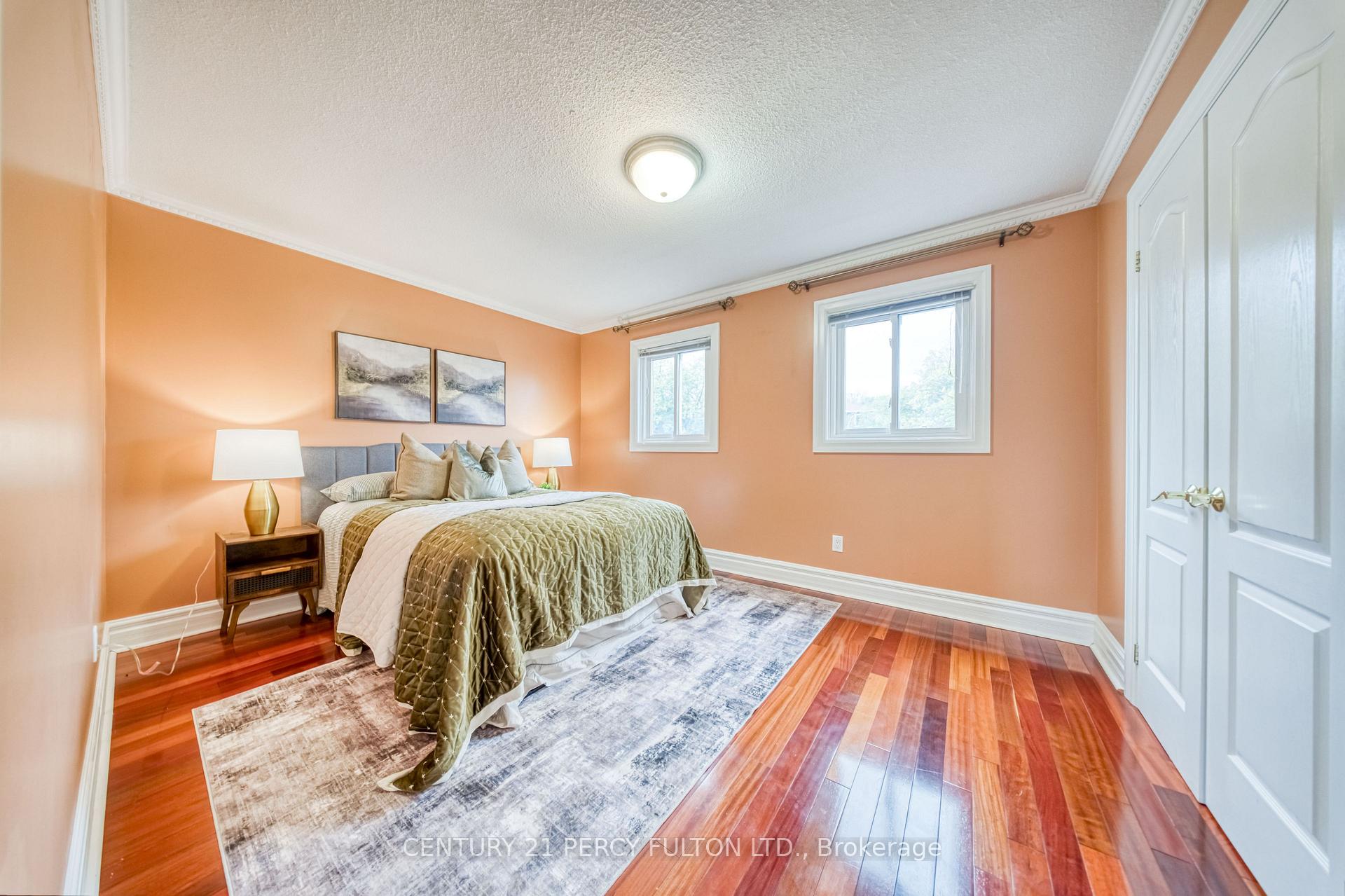 Photo 19 of 109 Swinton Crescent, Vaughan, Lakeview Estates — HOMEH