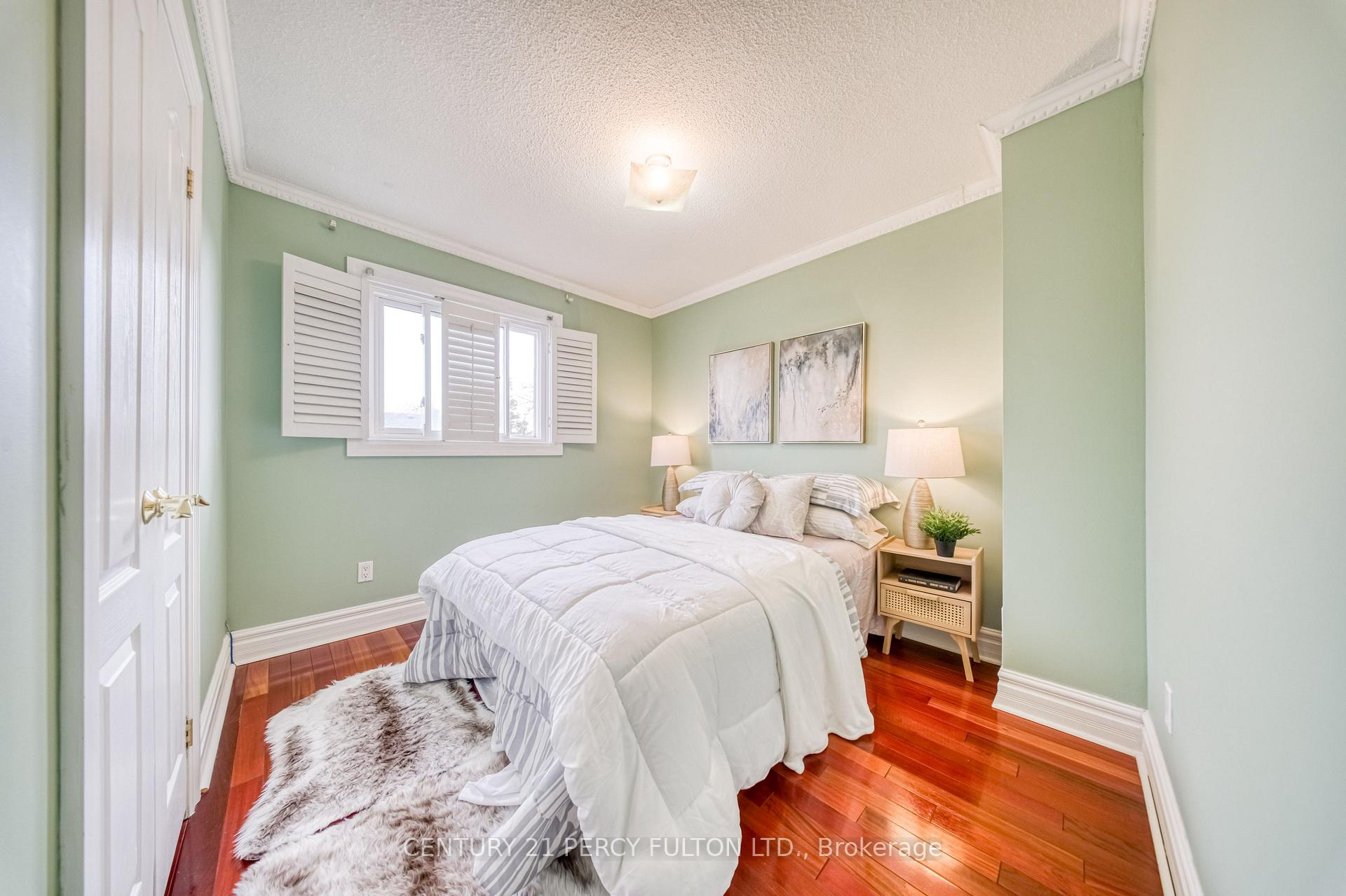 Photo 22 of 109 Swinton Crescent, Vaughan, Lakeview Estates — HOMEH