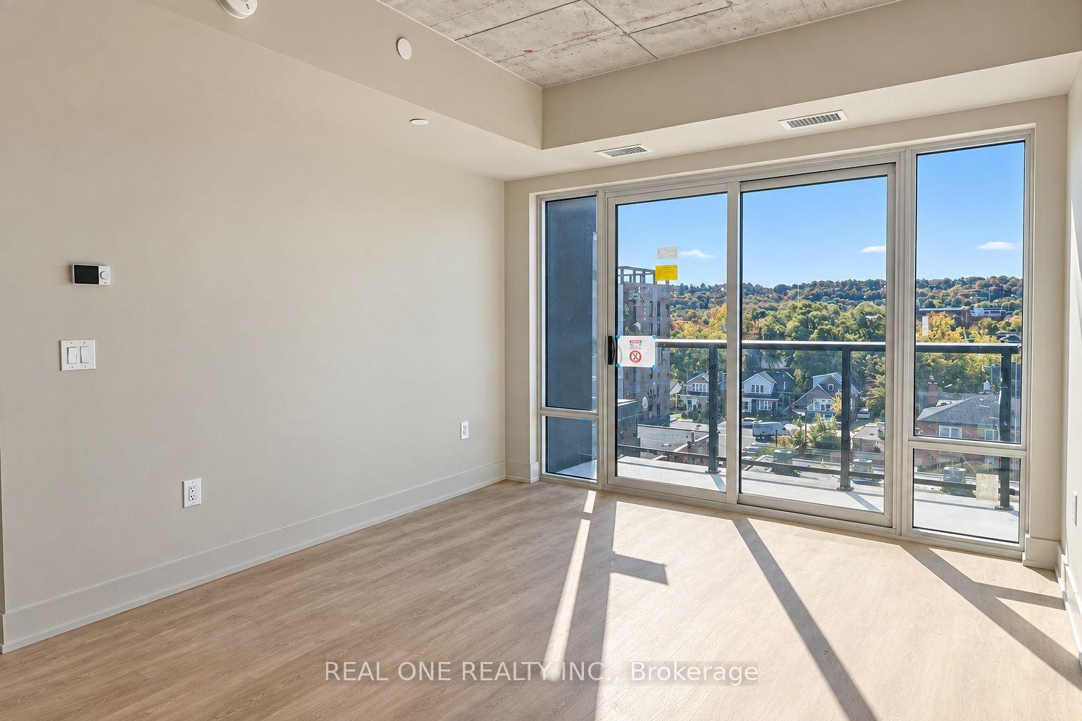 Photo 13 of Unit 606, 810 King Street W, Hamilton, Westdale — HOMEH