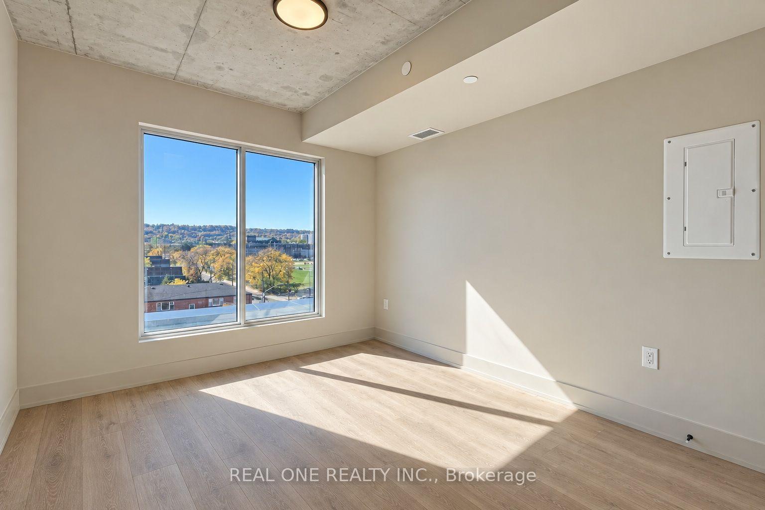 Photo 17 of Unit 606, 810 King Street W, Hamilton, Westdale — HOMEH