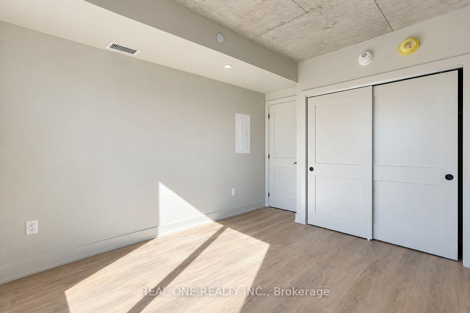 Photo 19 of Unit 606, 810 King Street W, Hamilton, Westdale — HOMEH