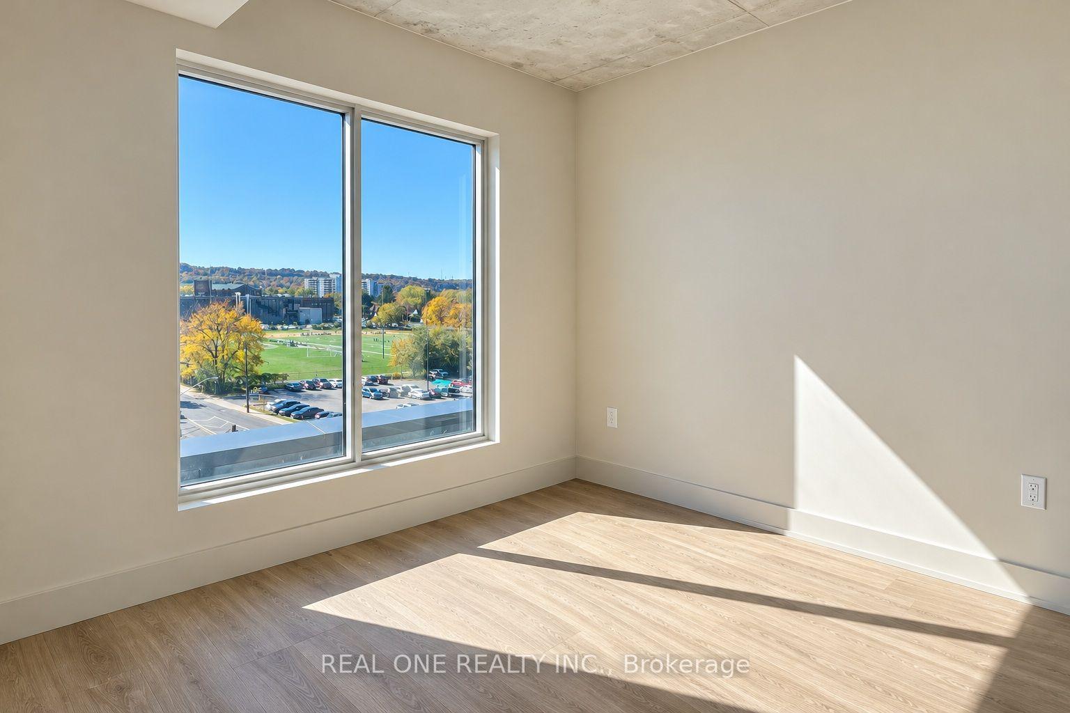 Photo 23 of Unit 606, 810 King Street W, Hamilton, Westdale — HOMEH