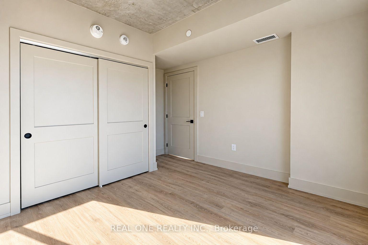 Photo 27 of Unit 606, 810 King Street W, Hamilton, Westdale — HOMEH