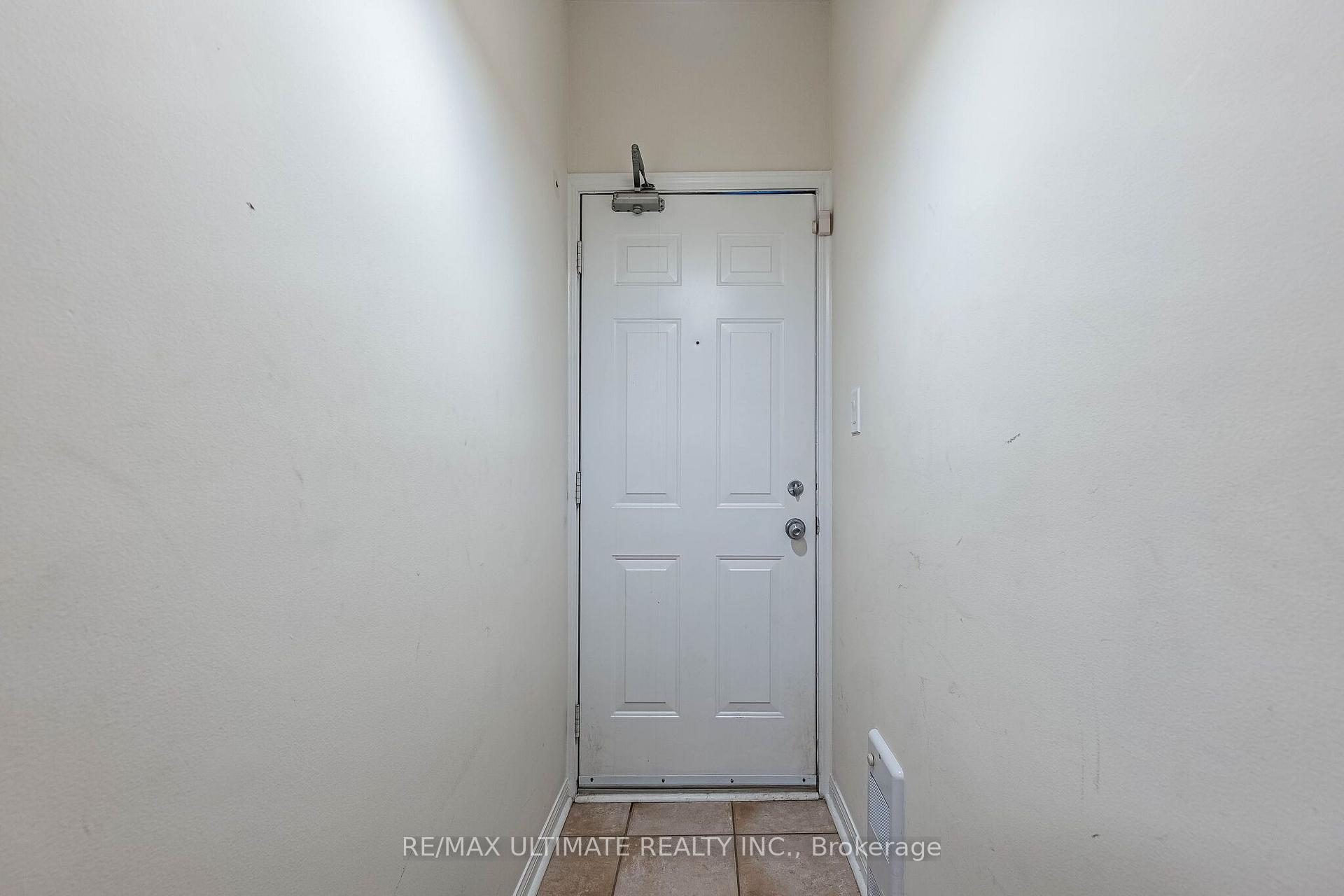Photo 9 of Unit 14, 11 Niagara Street, Toronto, Waterfront Communities — HOMEH