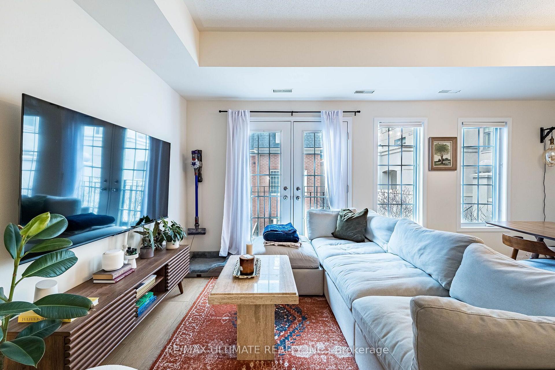 Photo 16 of Unit 14, 11 Niagara Street, Toronto, Waterfront Communities — HOMEH