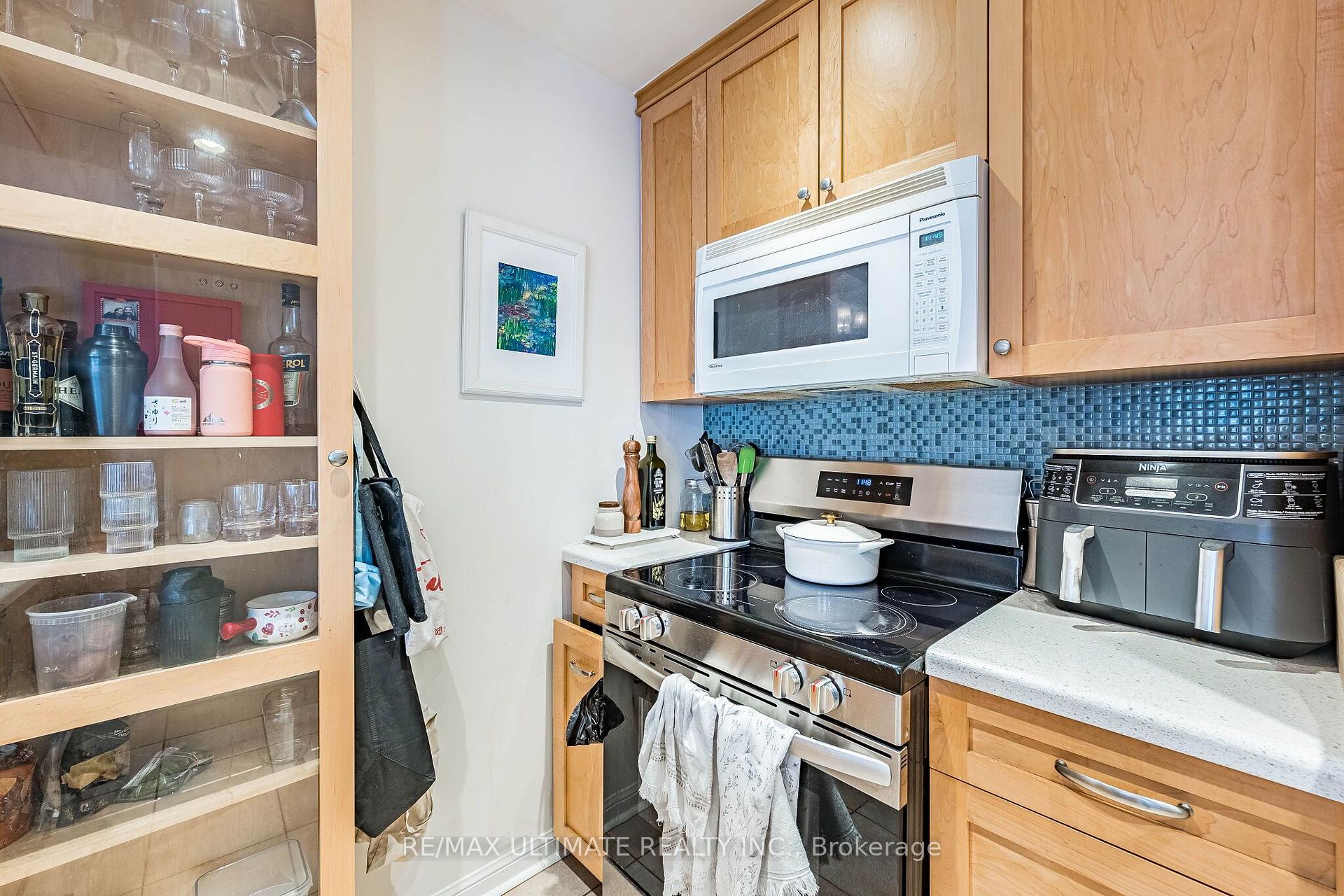 Photo 23 of Unit 14, 11 Niagara Street, Toronto, Waterfront Communities — HOMEH