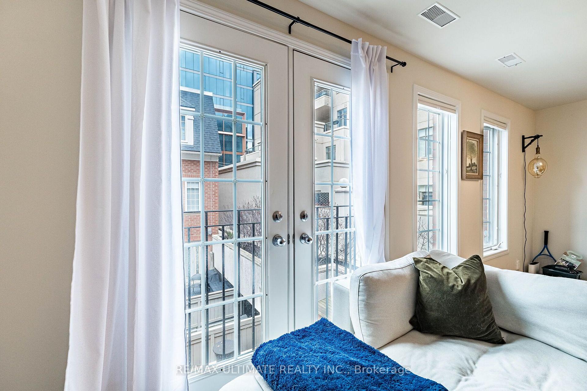 Photo 29 of Unit 14, 11 Niagara Street, Toronto, Waterfront Communities — HOMEH