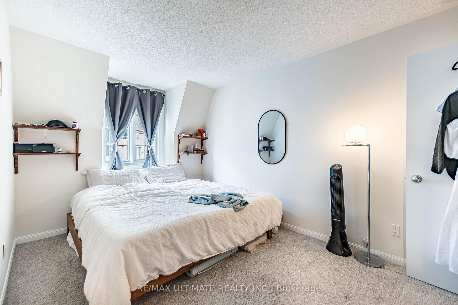 Photo 32 of Unit 14, 11 Niagara Street, Toronto, Waterfront Communities — HOMEH