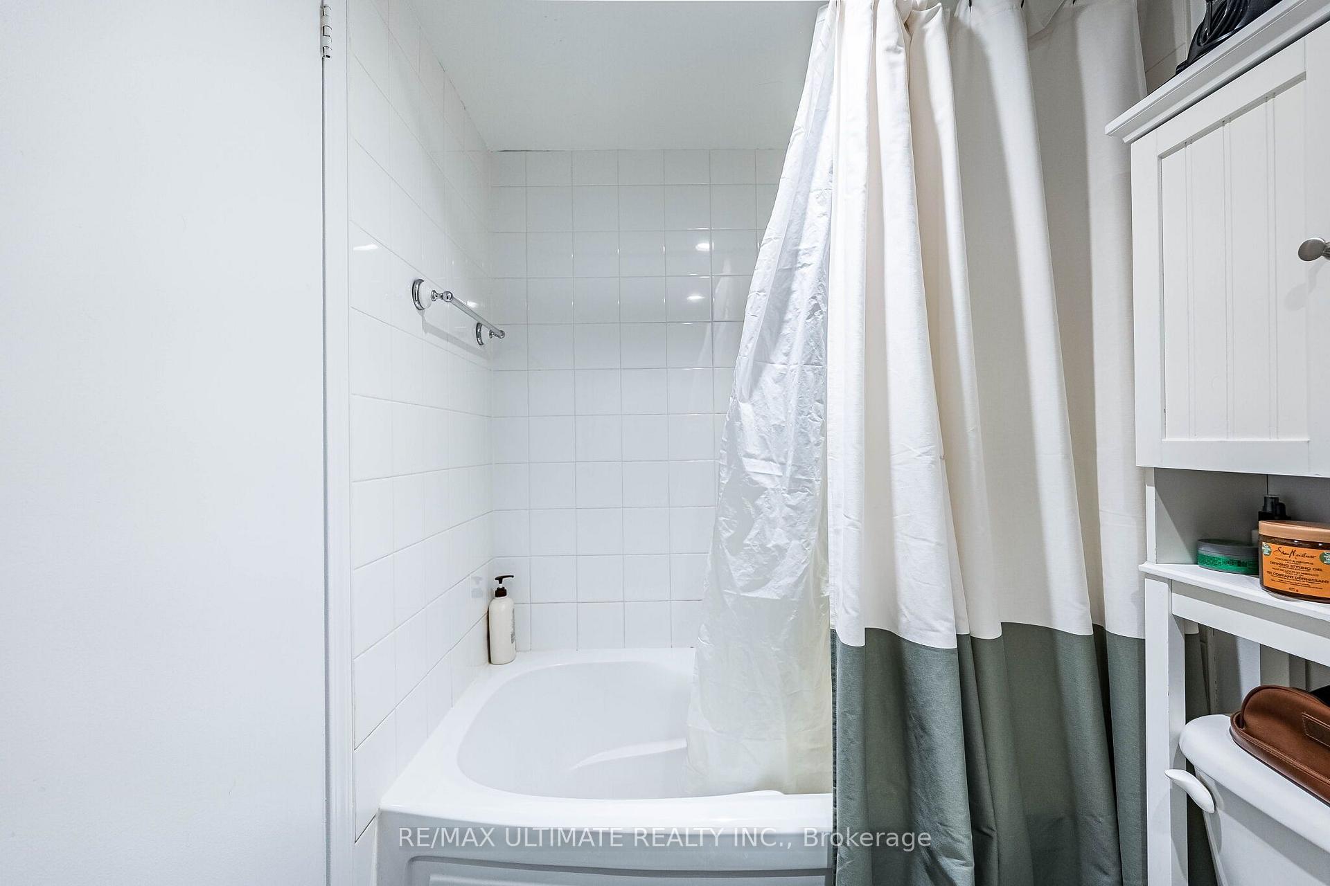 Photo 40 of Unit 14, 11 Niagara Street, Toronto, Waterfront Communities — HOMEH