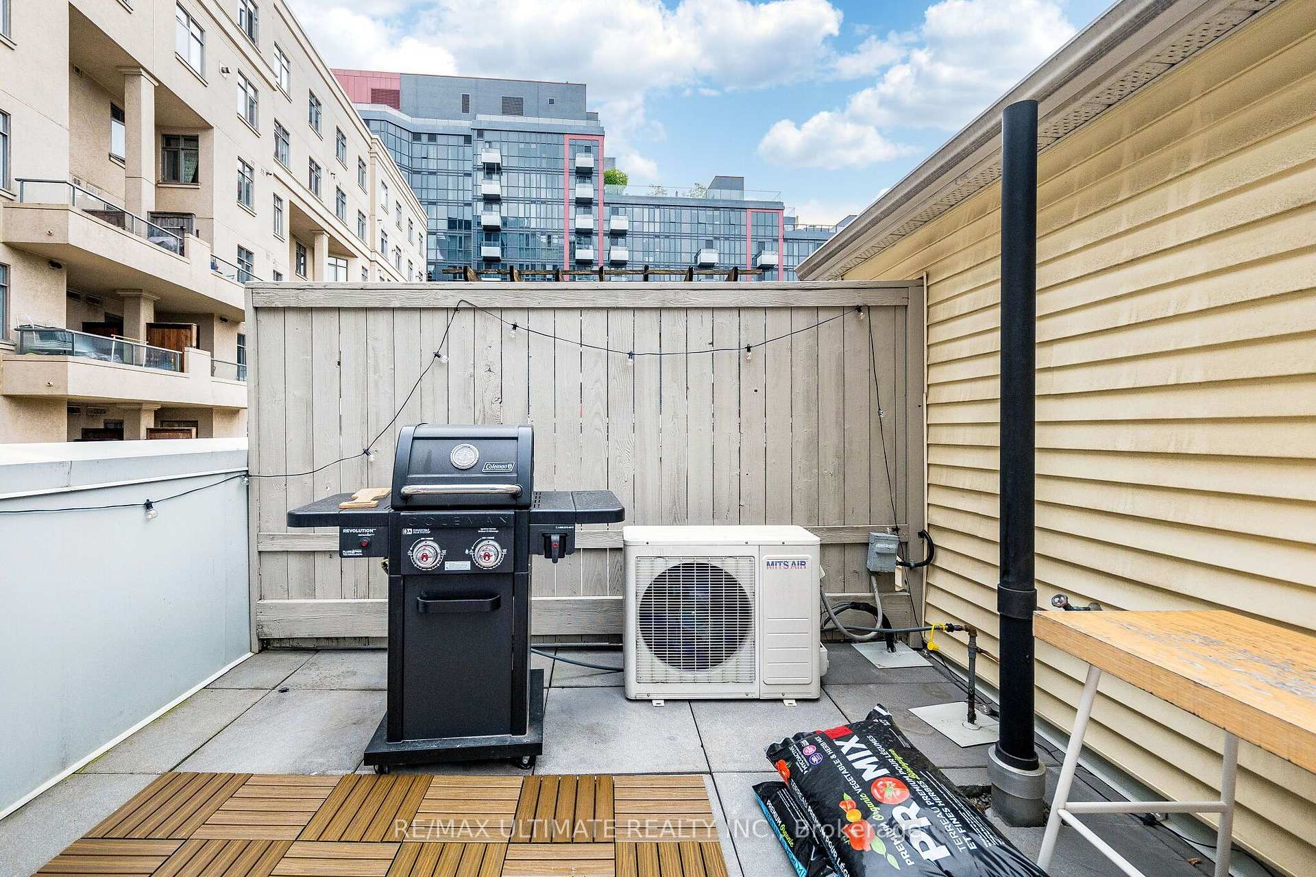 Photo 44 of Unit 14, 11 Niagara Street, Toronto, Waterfront Communities — HOMEH