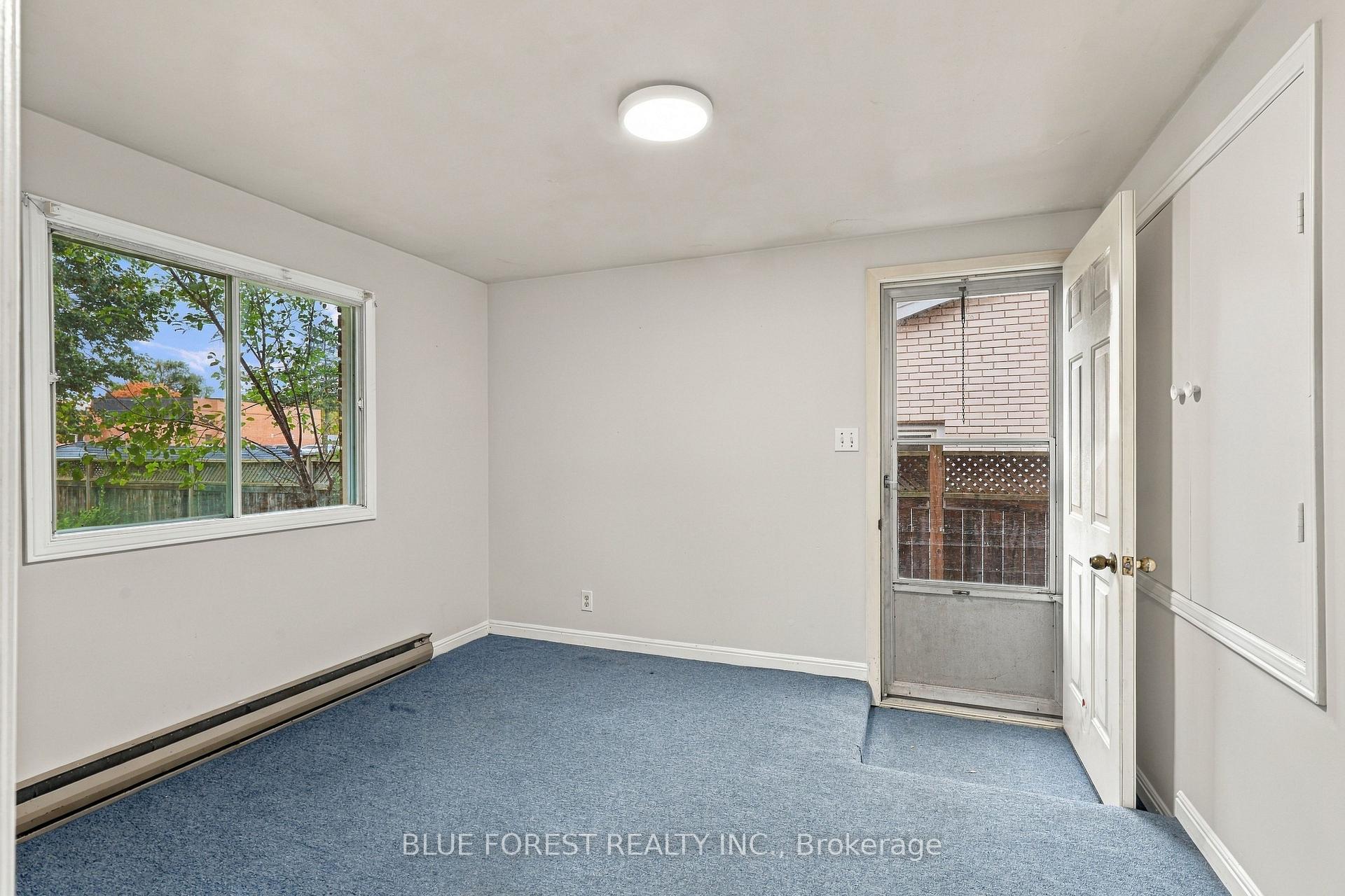 Photo 19 of 673 Galloway Crescent, London, South O — HOMEH