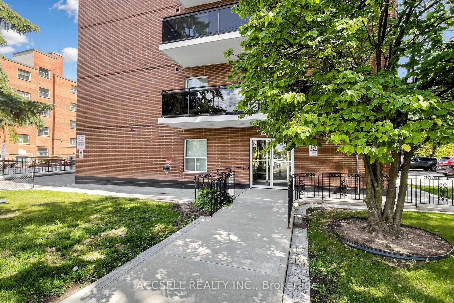 Photo 3 of Unit 901, 855 Kennedy Road, Scarborough, Ionview — HOMEH