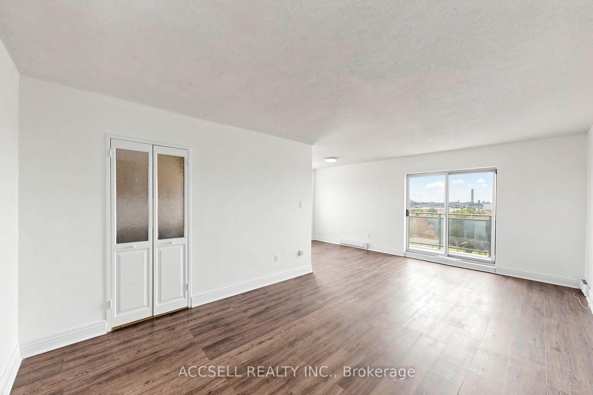 Photo 6 of Unit 901, 855 Kennedy Road, Scarborough, Ionview — HOMEH