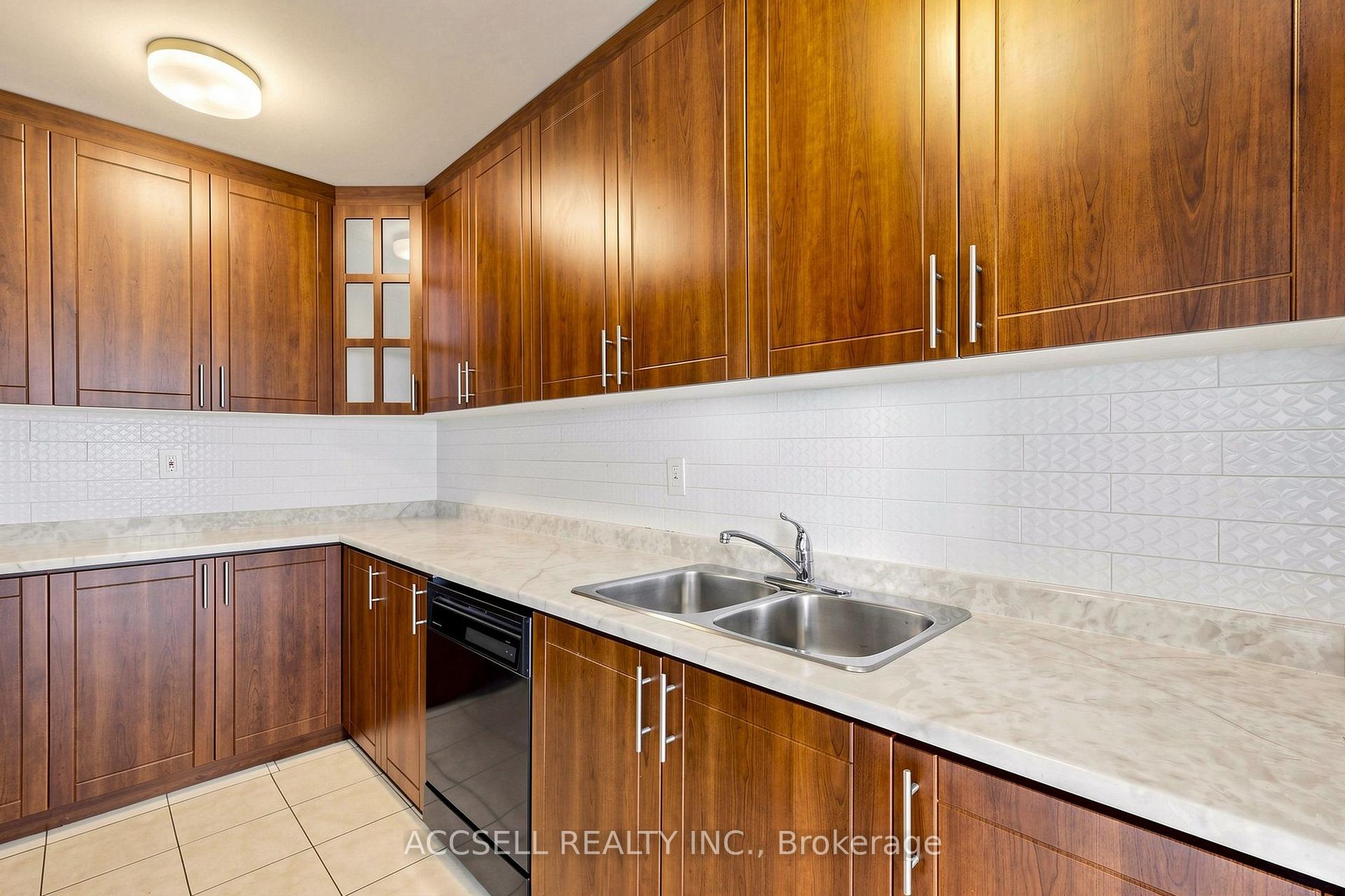 Photo 12 of Unit 901, 855 Kennedy Road, Scarborough, Ionview — HOMEH