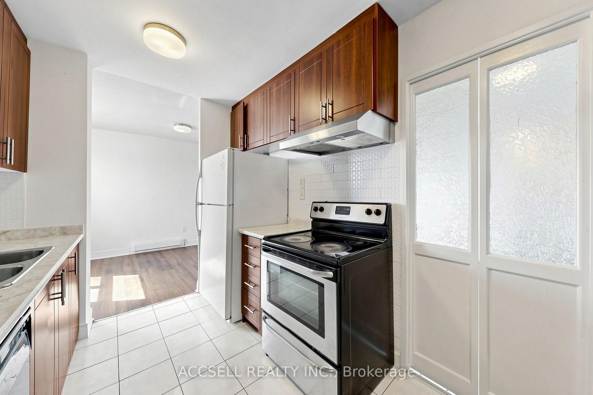 Photo 13 of Unit 901, 855 Kennedy Road, Scarborough, Ionview — HOMEH