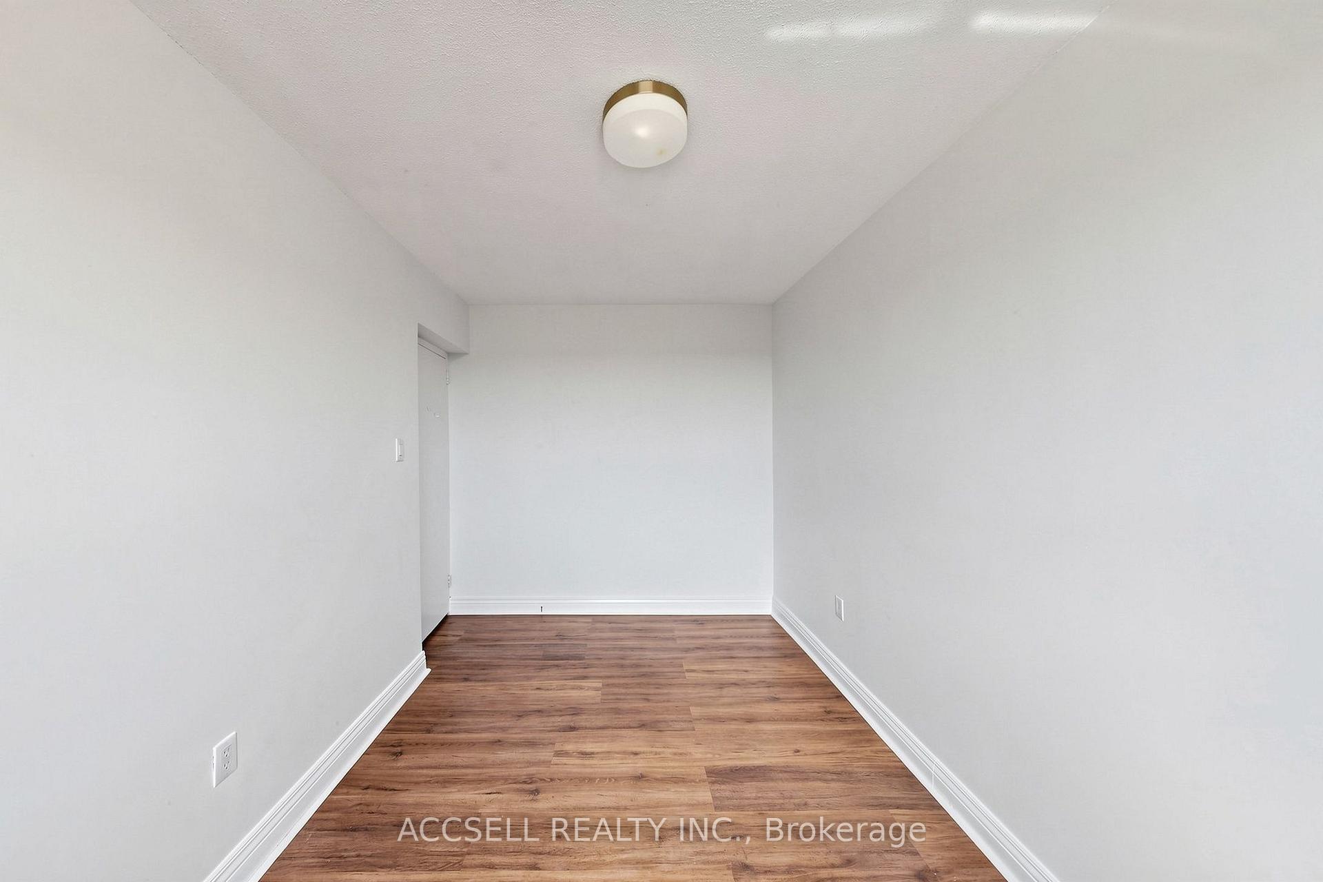 Photo 27 of Unit 901, 855 Kennedy Road, Scarborough, Ionview — HOMEH
