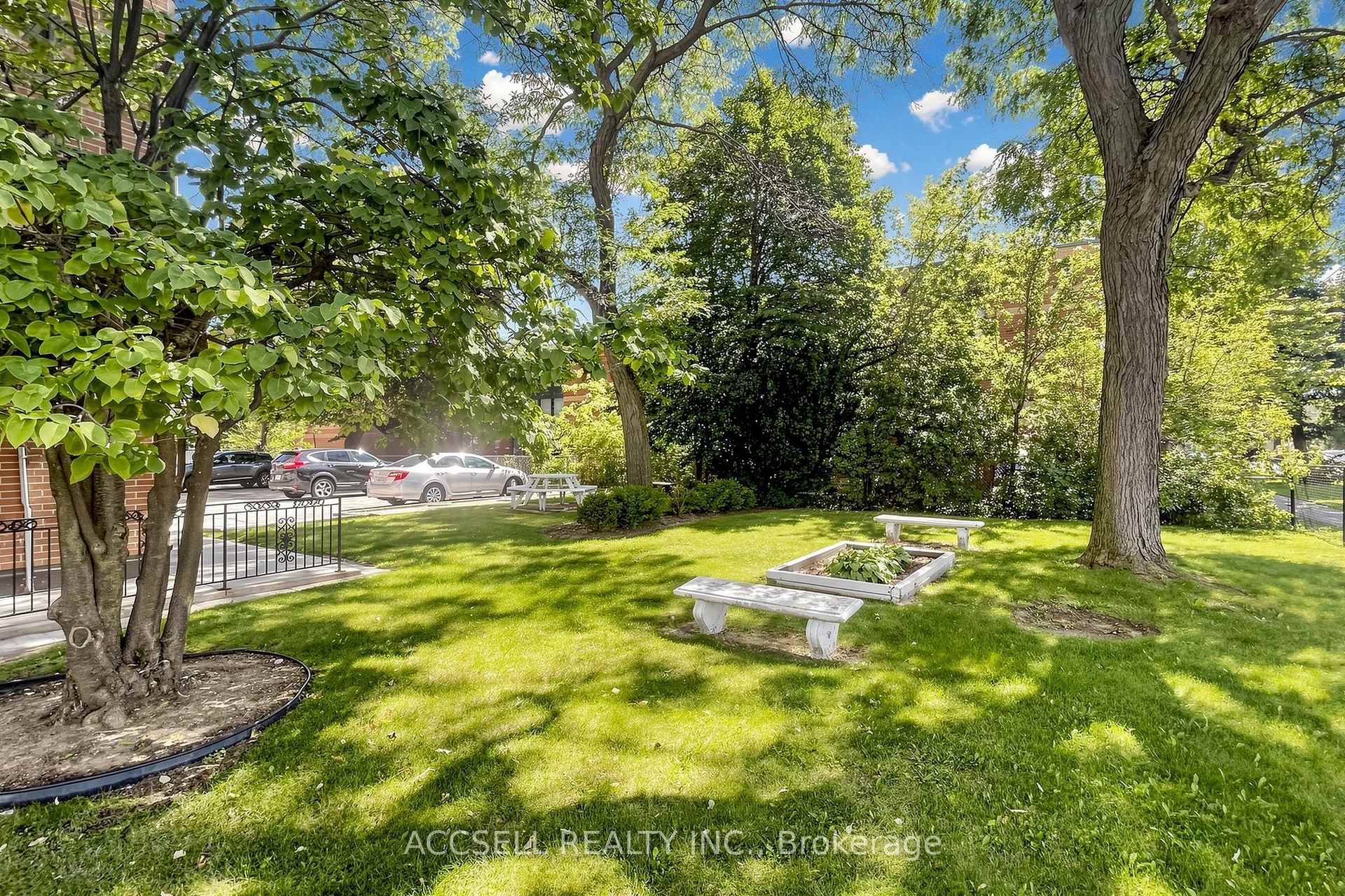 Photo 37 of Unit 901, 855 Kennedy Road, Scarborough, Ionview — HOMEH