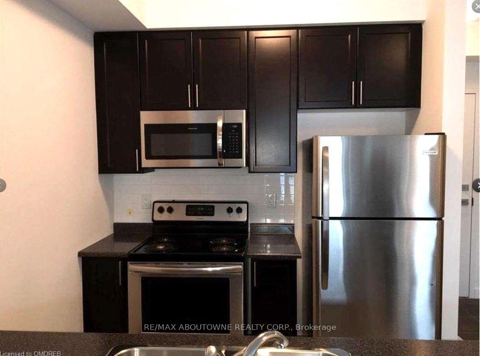 Photo 14 of Unit 203, 125 Shoreview Place, Hamilton, Lakeshore — HOMEH