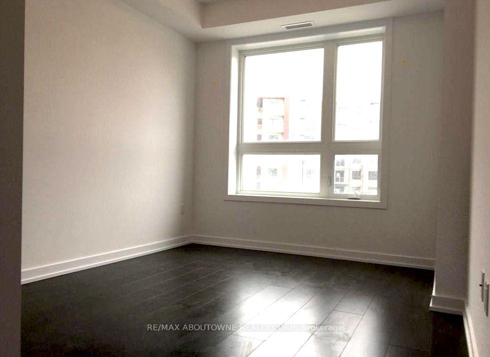 Photo 18 of Unit 203, 125 Shoreview Place, Hamilton, Lakeshore — HOMEH