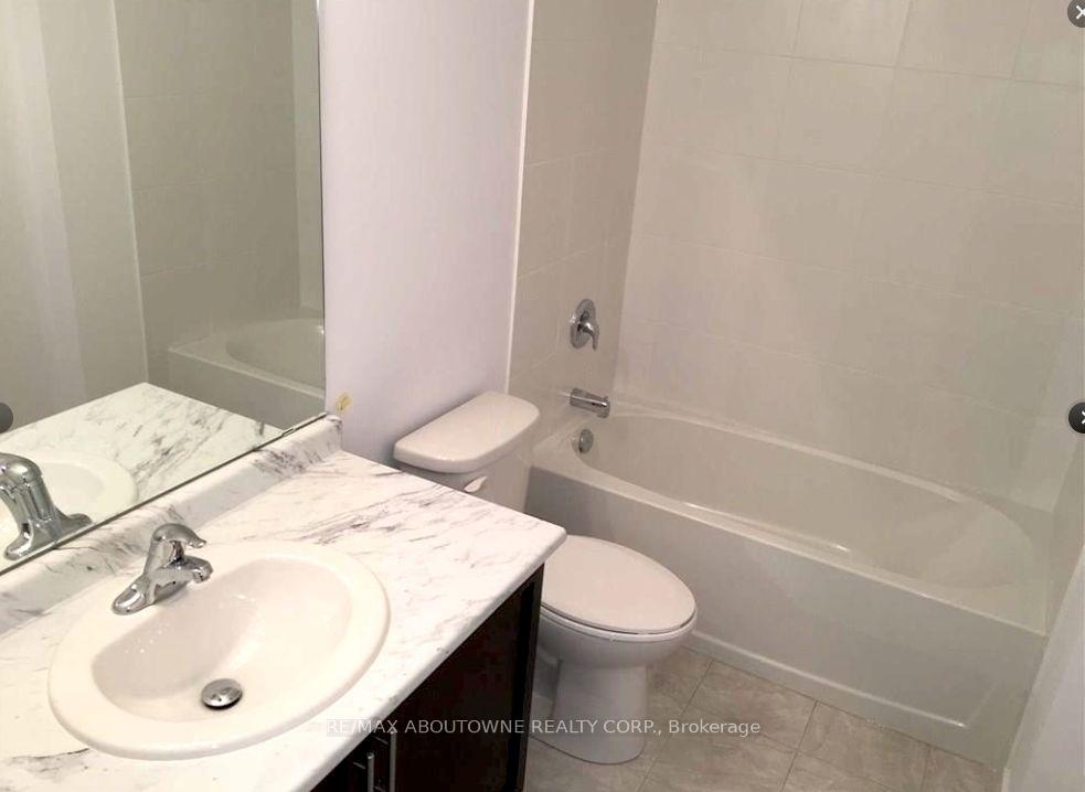 Photo 21 of Unit 203, 125 Shoreview Place, Hamilton, Lakeshore — HOMEH