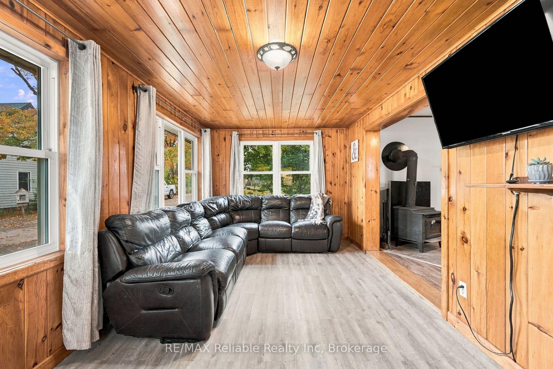 Photo 8 of 74 William Street, Ashfield-Colborne-Wawanosh, West Wawanosh — HOMEH