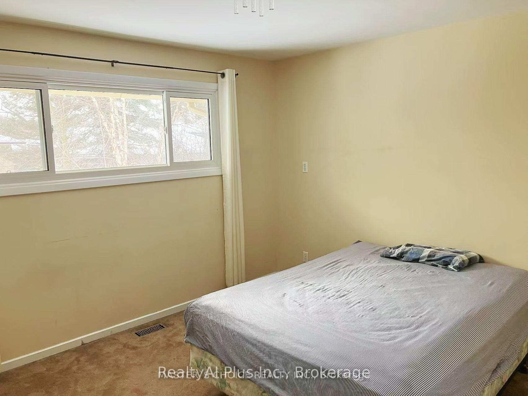 Photo 6 of Unit Upper, 57 Ripplewood Crescent, Kitchener, Forest Hill — HOMEH