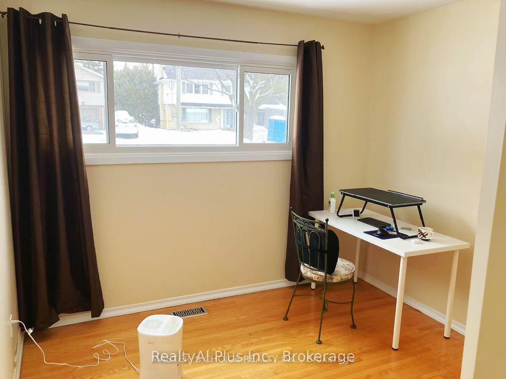 Photo 11 of Unit Upper, 57 Ripplewood Crescent, Kitchener, Forest Hill — HOMEH