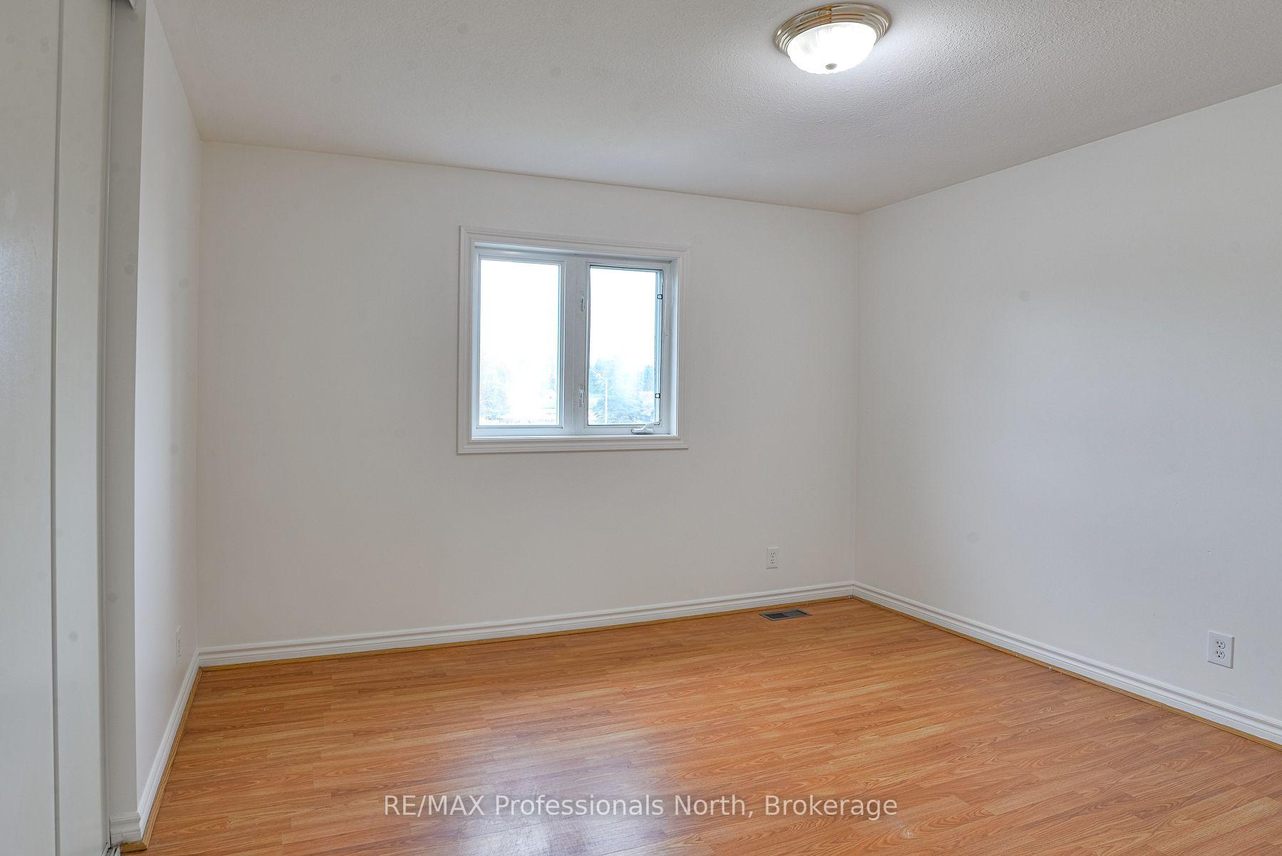 Photo 15 of 34 Killdeer Crescent, Bracebridge, Monck (Bracebridge) — HOMEH