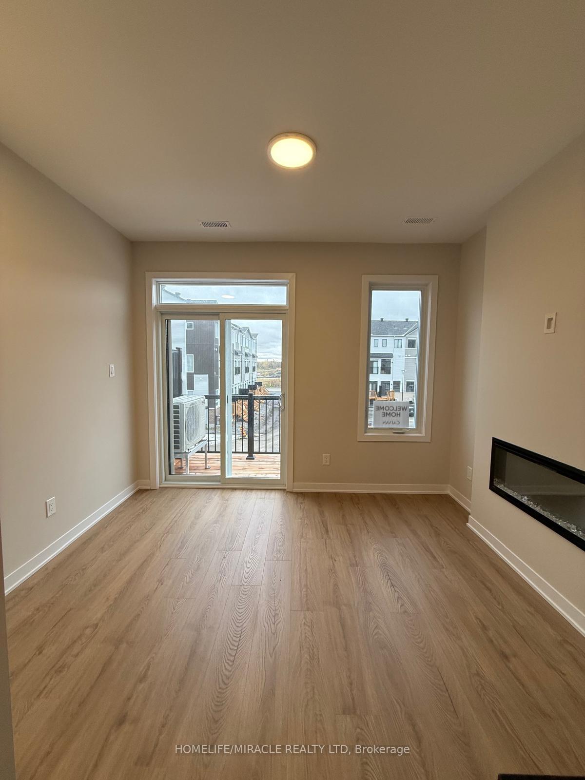 Photo 12 of 320 Stargrass Private, Ottawa, Barrhaven - Heritage Park — HOMEH