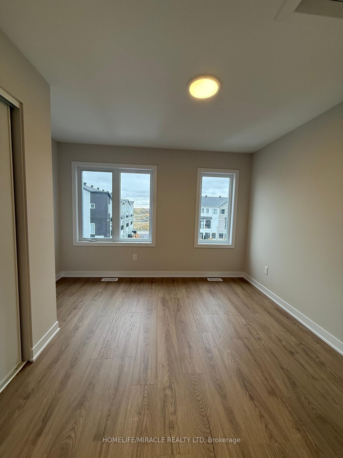 Photo 21 of 320 Stargrass Private, Ottawa, Barrhaven - Heritage Park — HOMEH