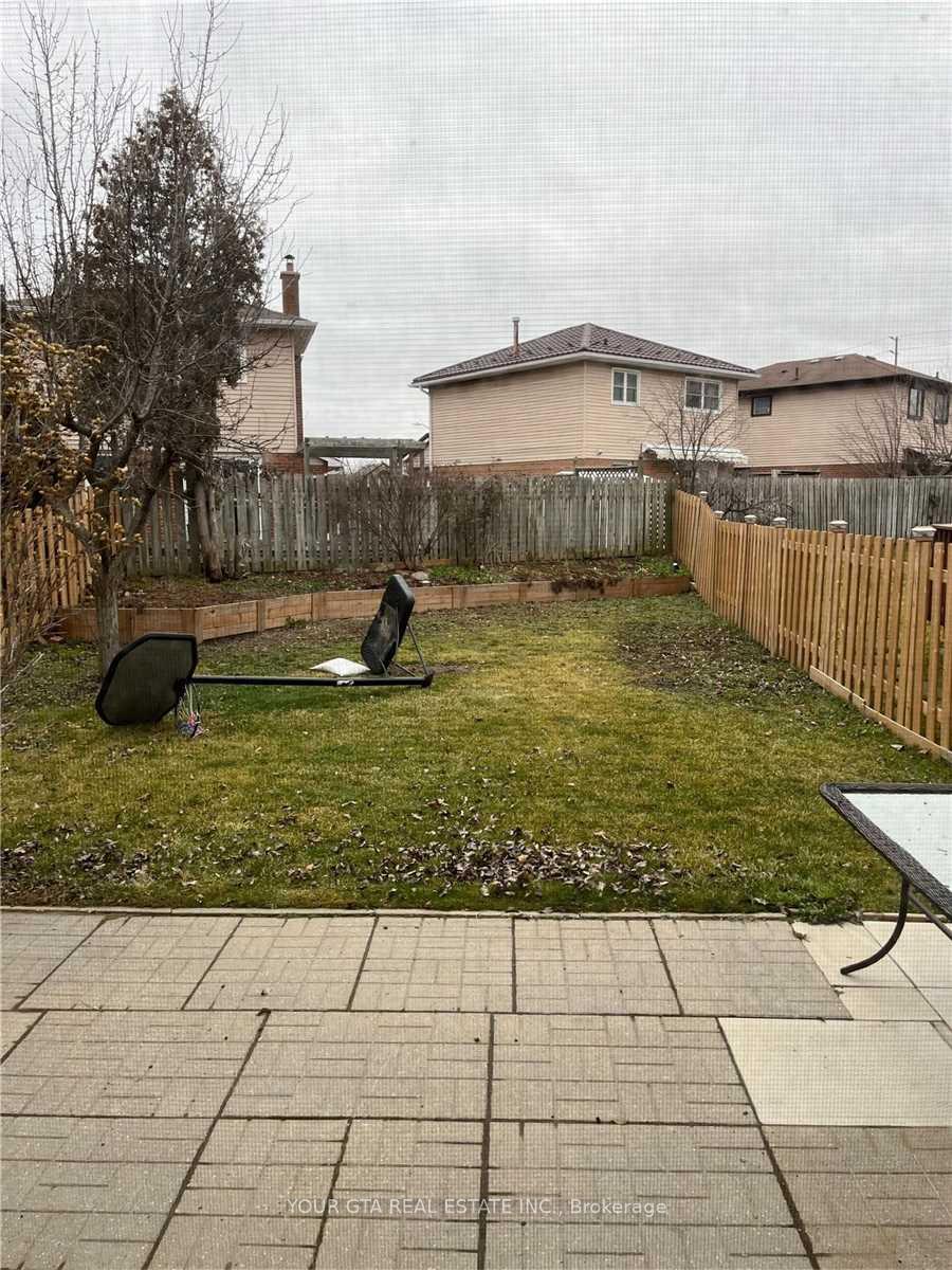 Photo 27 of 20 Luminous Court, Brampton, Heart Lake West — HOMEH