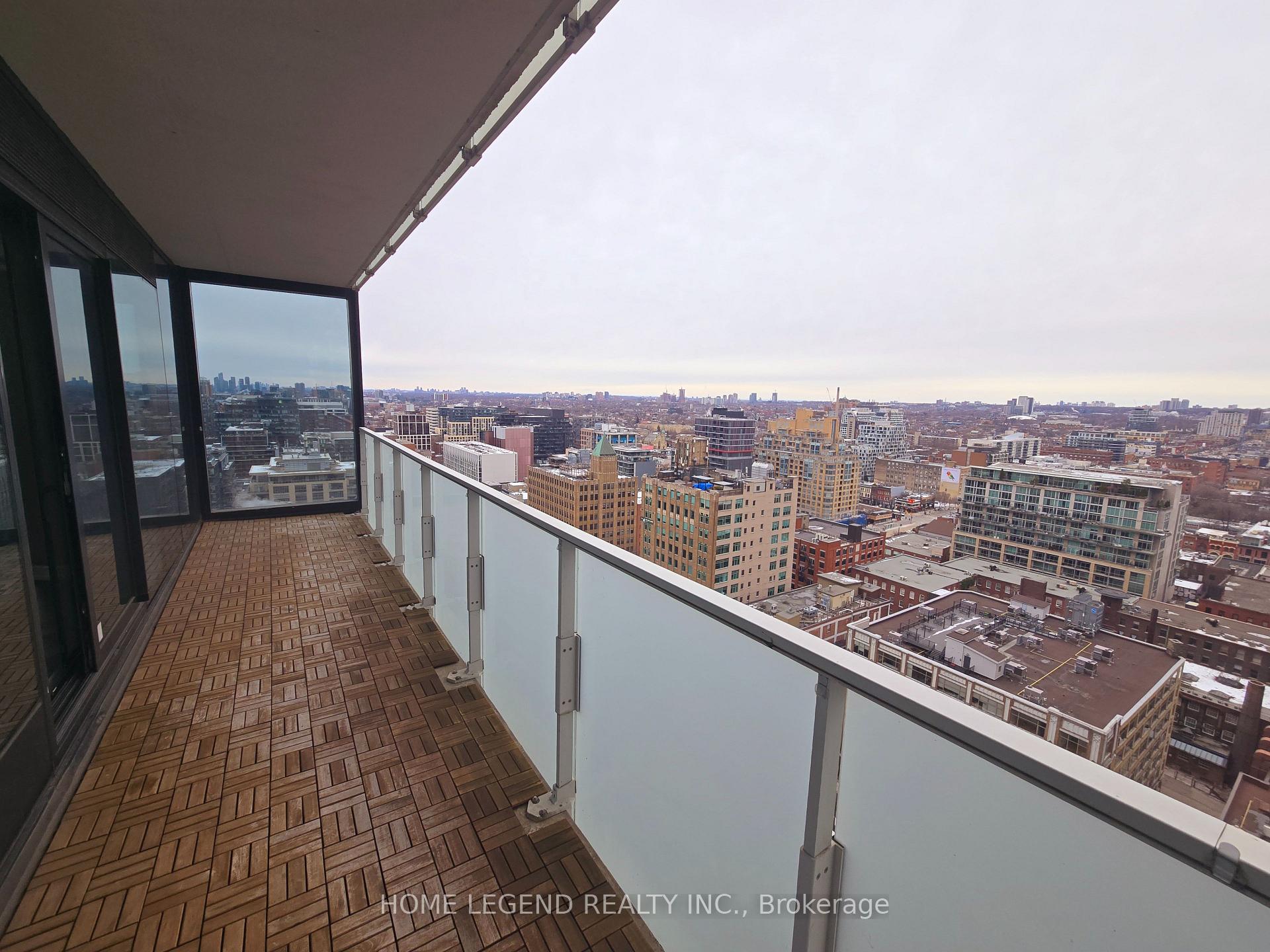 Photo 5 of Unit 2203, 11 Charlotte Street, Toronto, Waterfront Communities — HOMEH