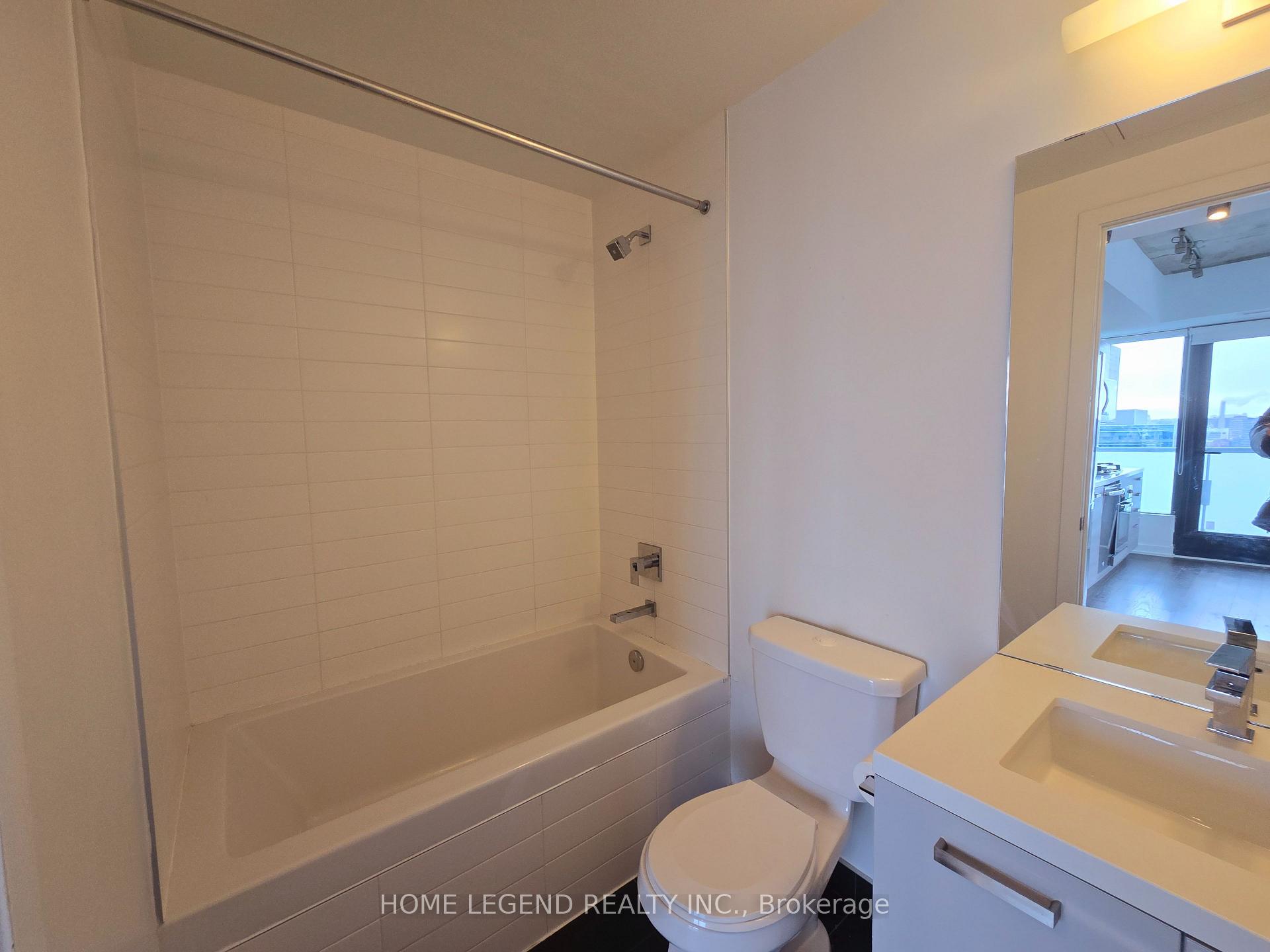 Photo 8 of Unit 2203, 11 Charlotte Street, Toronto, Waterfront Communities — HOMEH