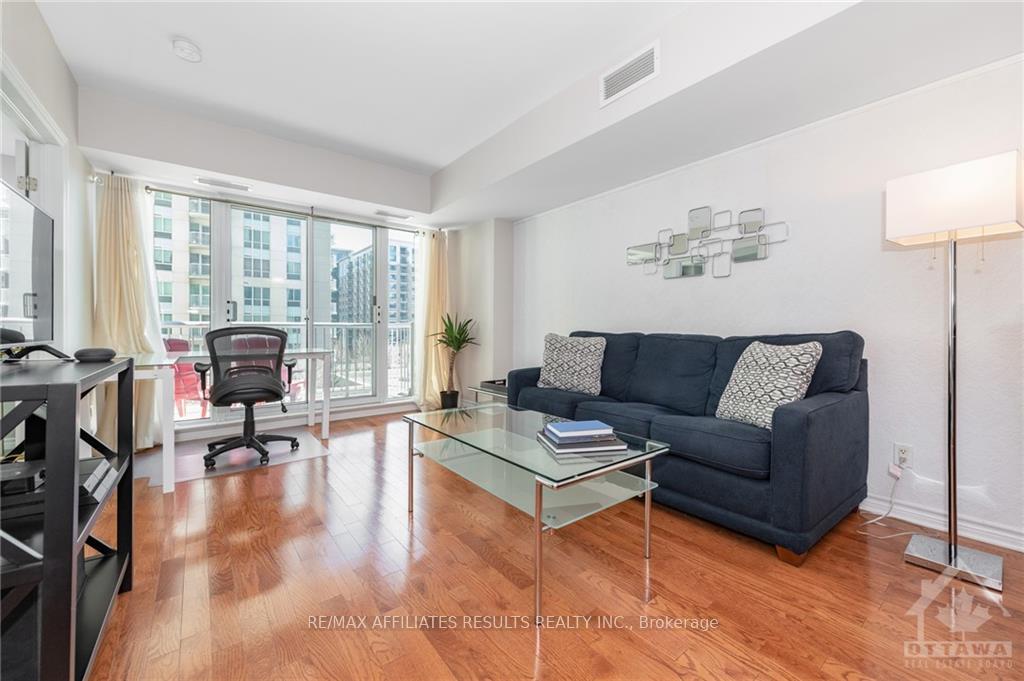 Photo 4 of Unit 410, 200 Rideau Street, Ottawa, Sandy Hill — HOMEH