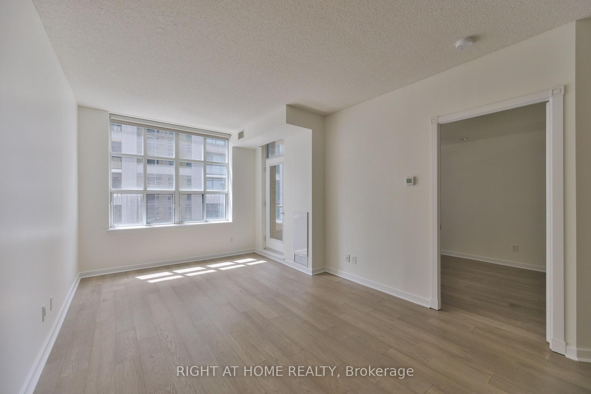 Photo 3 of Unit 621, 438 Richmond Street W, Toronto, Waterfront Communities — HOMEH