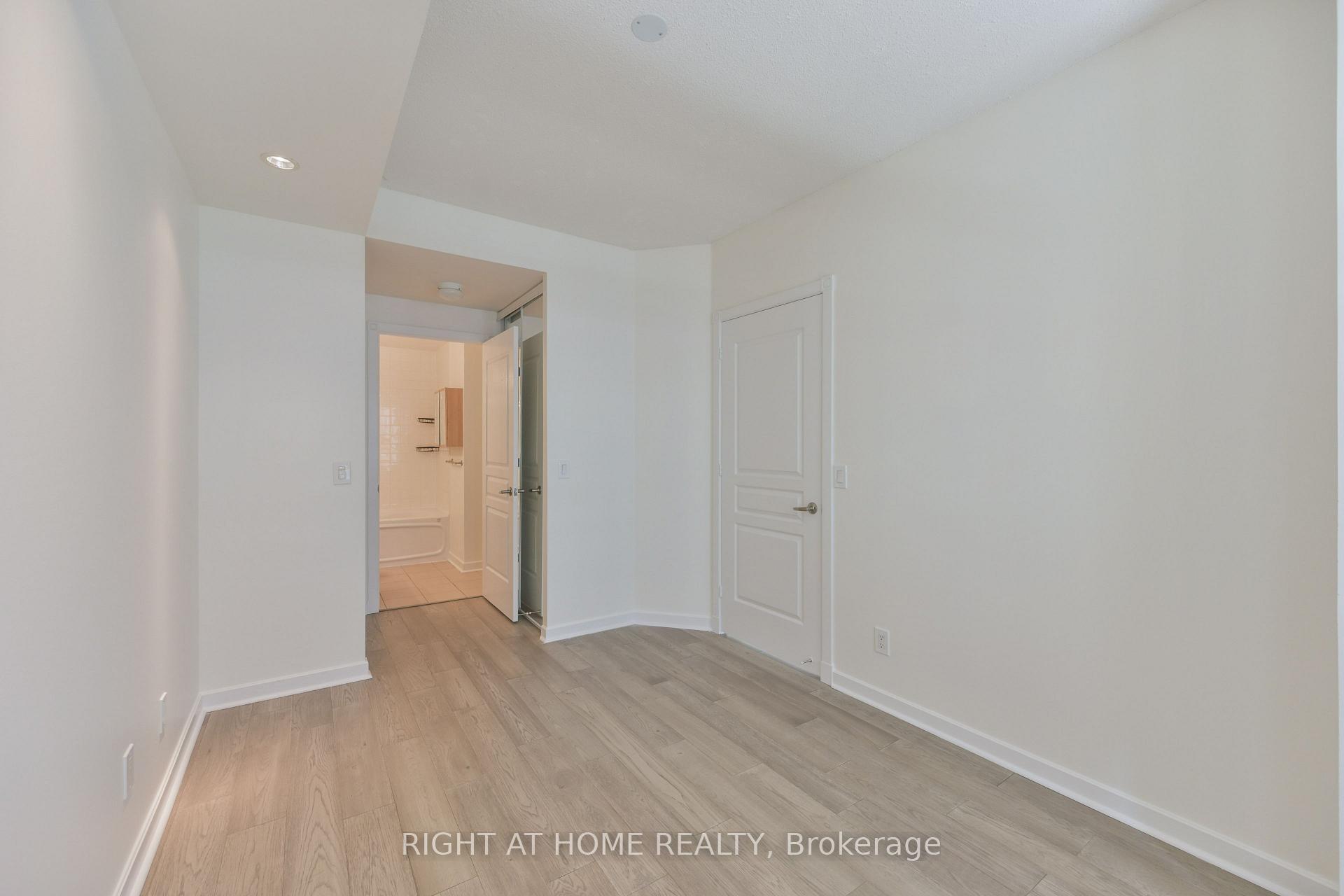 Photo 9 of Unit 621, 438 Richmond Street W, Toronto, Waterfront Communities — HOMEH