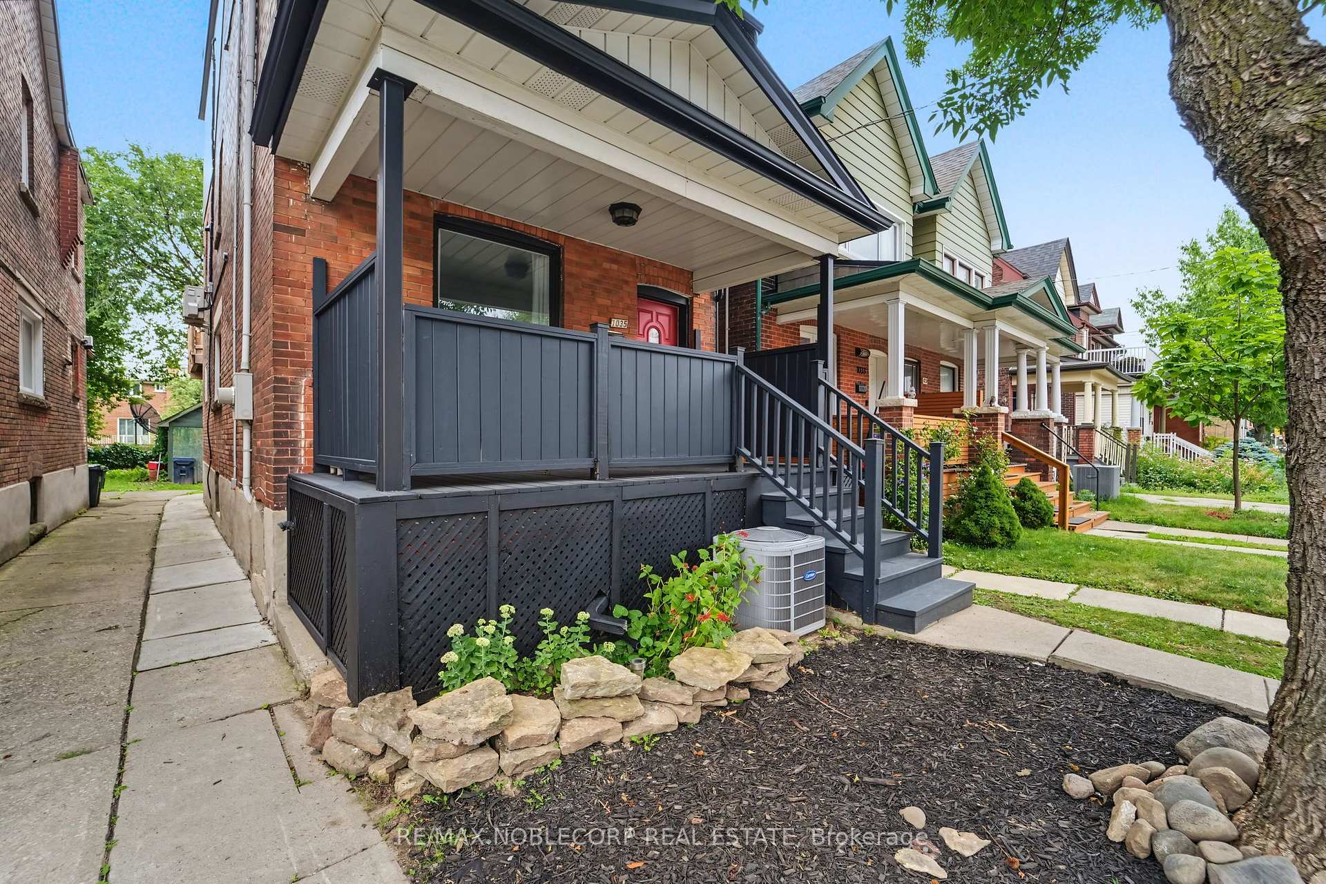Photo 3 of 1035 Dovercourt Road, Toronto, Dovercourt-Wallace Emerson-Junction — HOMEH