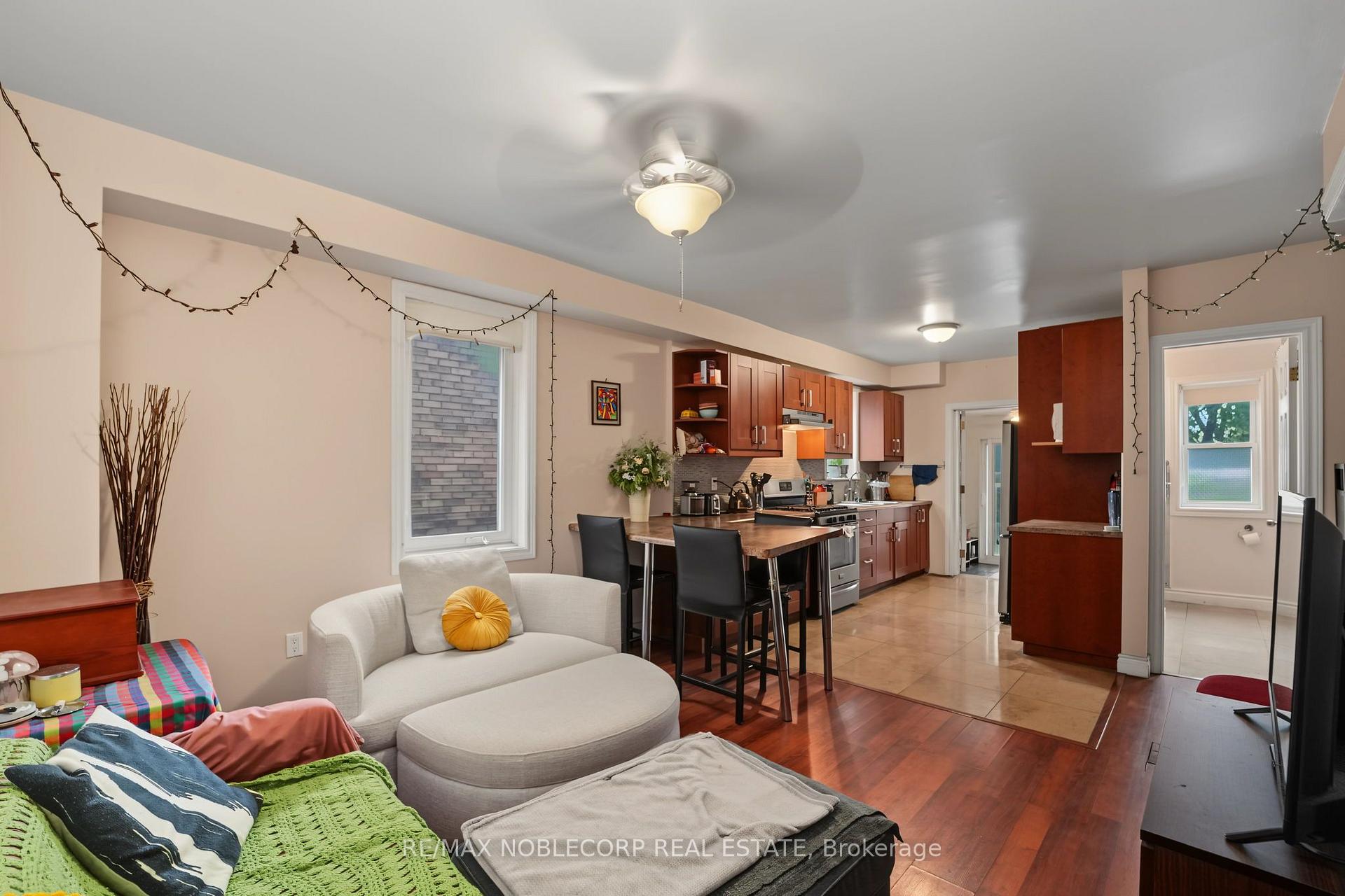 Photo 4 of 1035 Dovercourt Road, Toronto, Dovercourt-Wallace Emerson-Junction — HOMEH