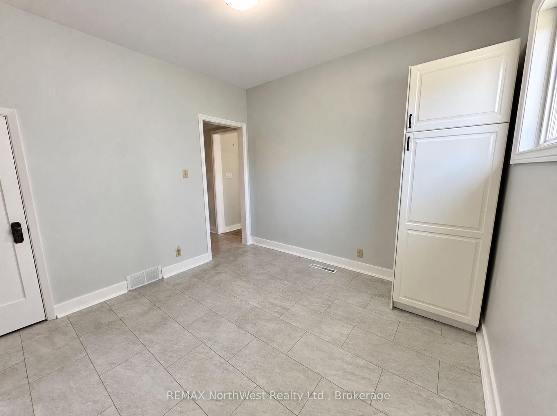 Photo 8 of 226 Fourth Street N, Kenora, North End — HOMEH