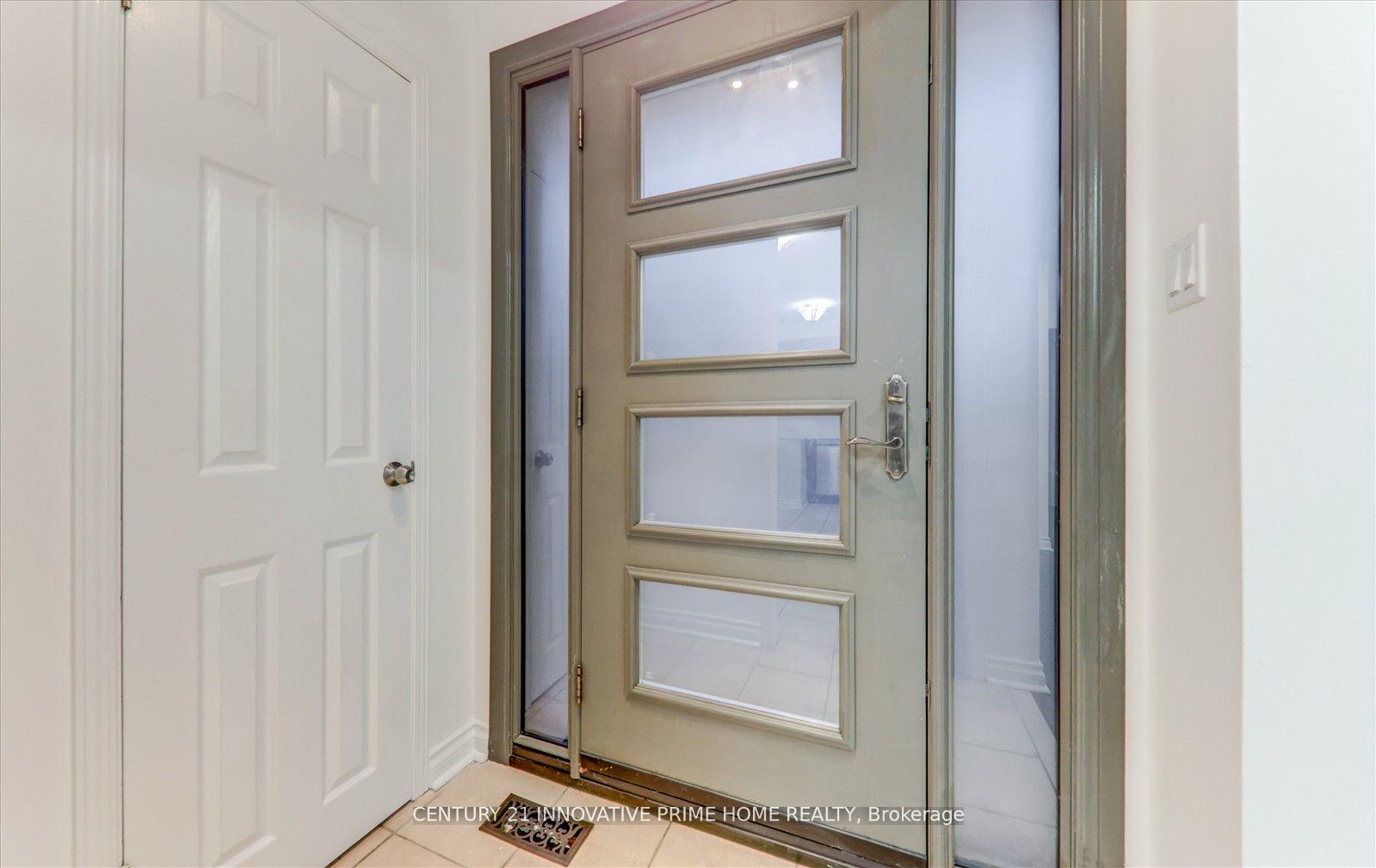 Photo 7 of 10 Gable Place, Scarborough, Bendale — HOMEH