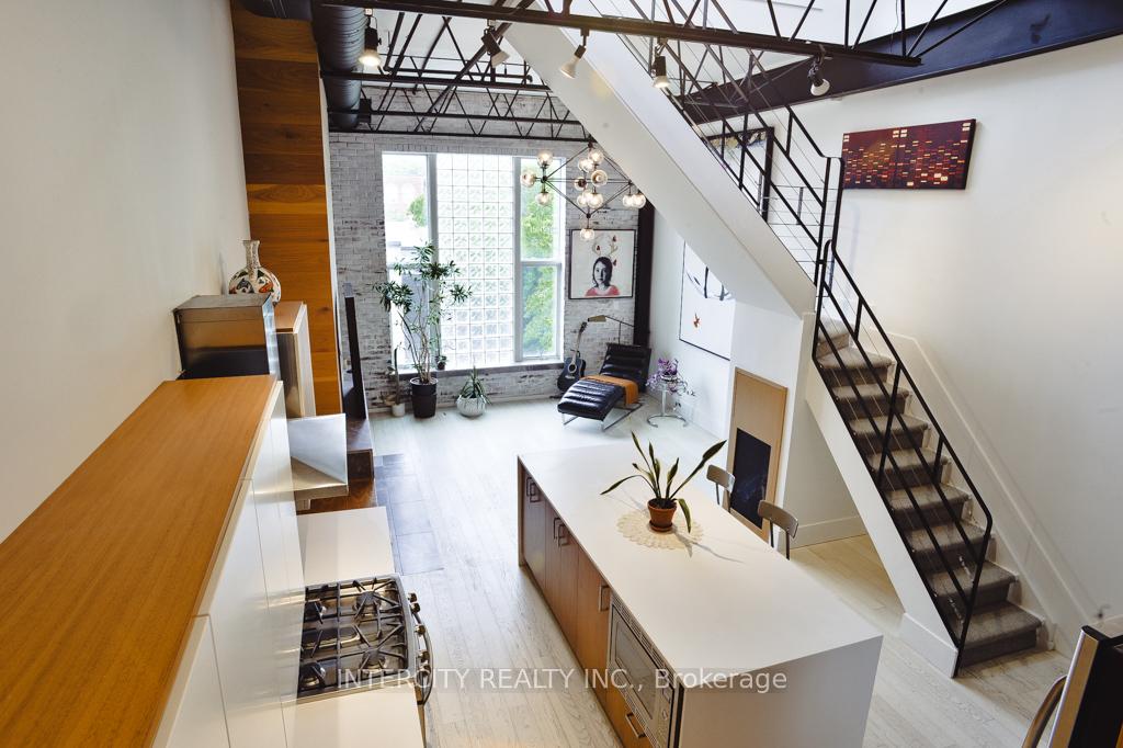 Photo of Unit 208, 676 Richmond Street W