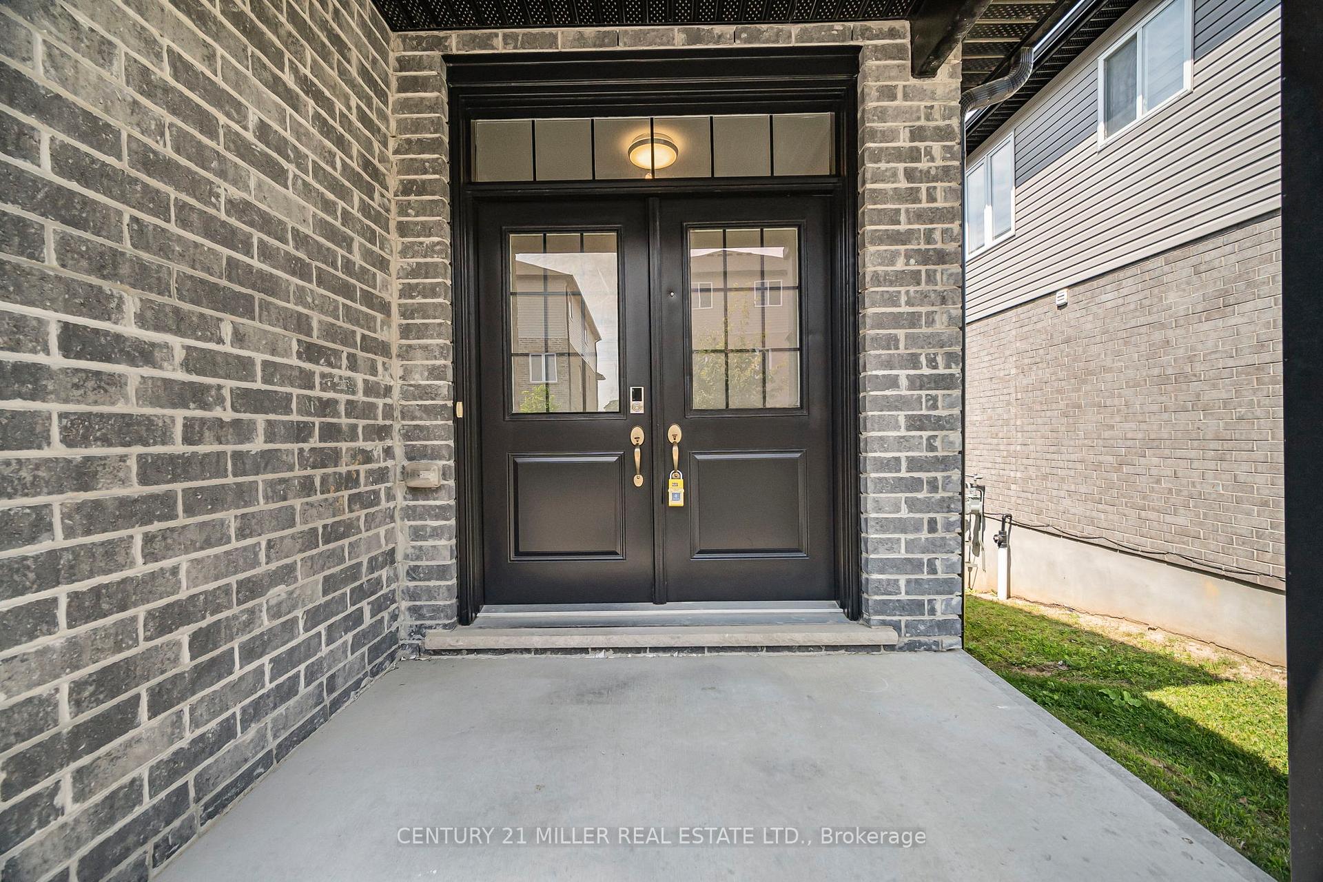 Photo 8 of Unit 33, 2619 Sheffield Boulevard, London, South U — HOMEH