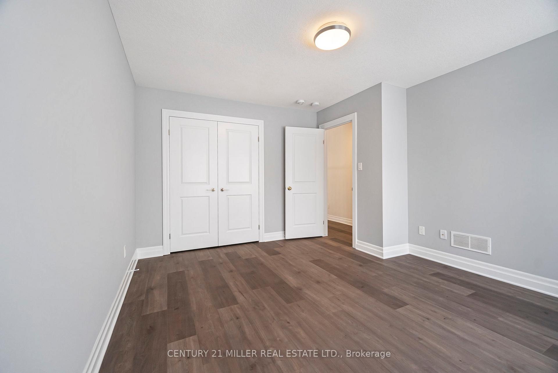Photo 33 of Unit 33, 2619 Sheffield Boulevard, London, South U — HOMEH