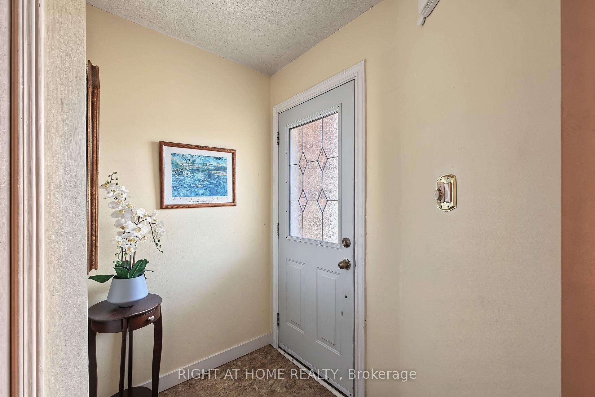 Photo 4 of 2158 Ferguson Street, Innisfil, Alcona — HOMEH