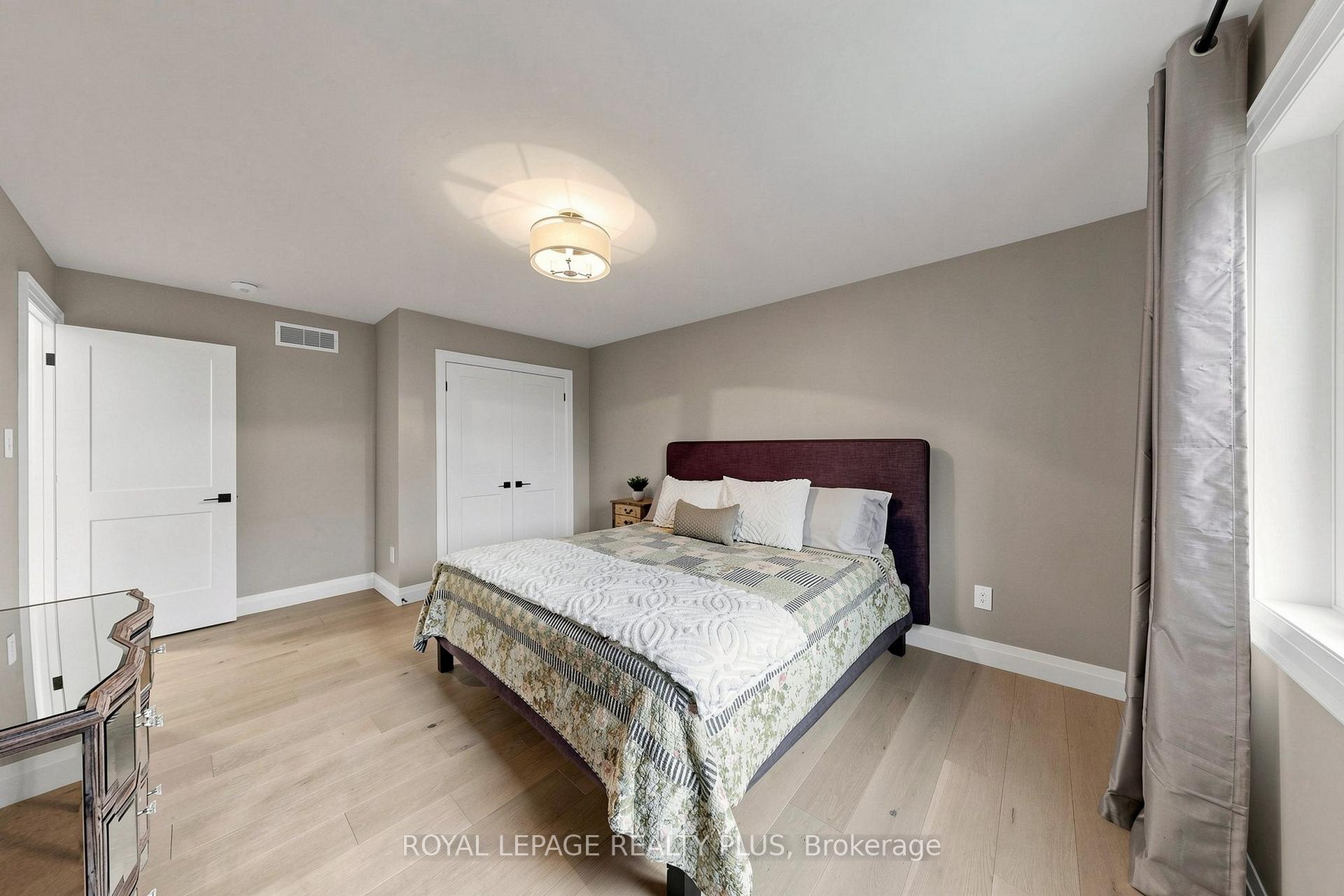 Photo 36 of 274 Dewitt Road, Hamilton, Stoney Creek — HOMEH