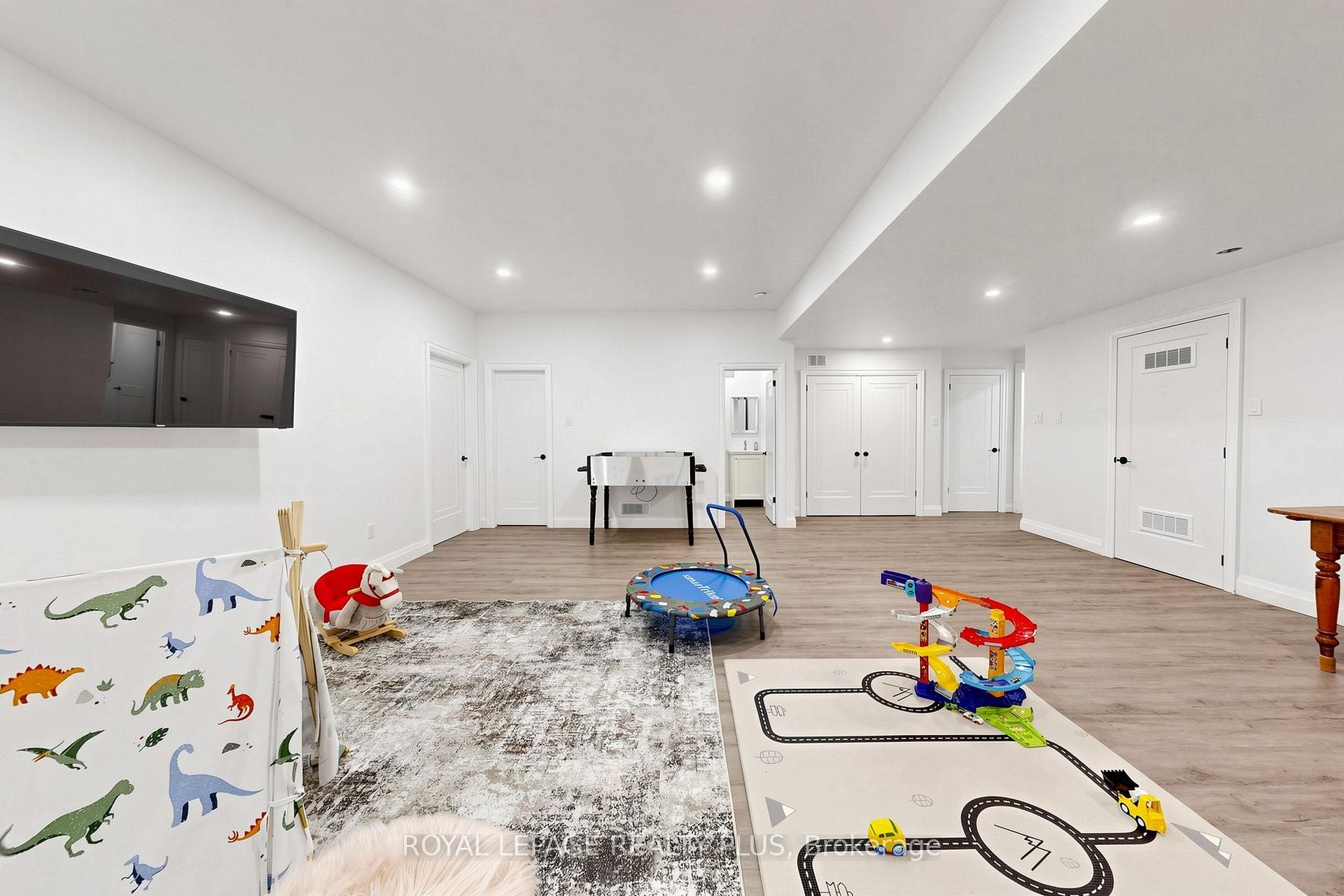 Photo 39 of 274 Dewitt Road, Hamilton, Stoney Creek — HOMEH