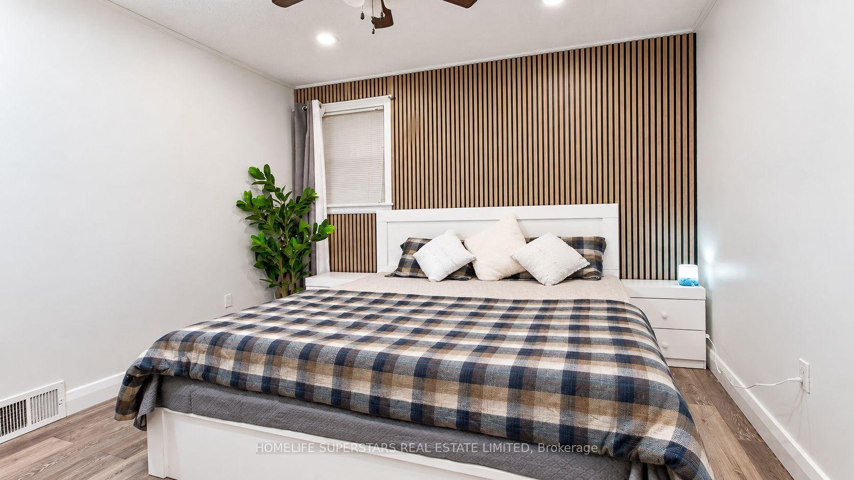 Photo 11 of 706 Rowntree Avenue, London, South H — HOMEH