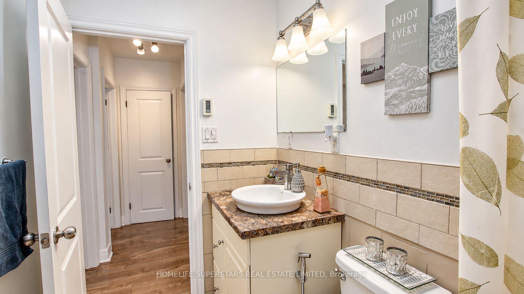 Photo 15 of 706 Rowntree Avenue, London, South H — HOMEH