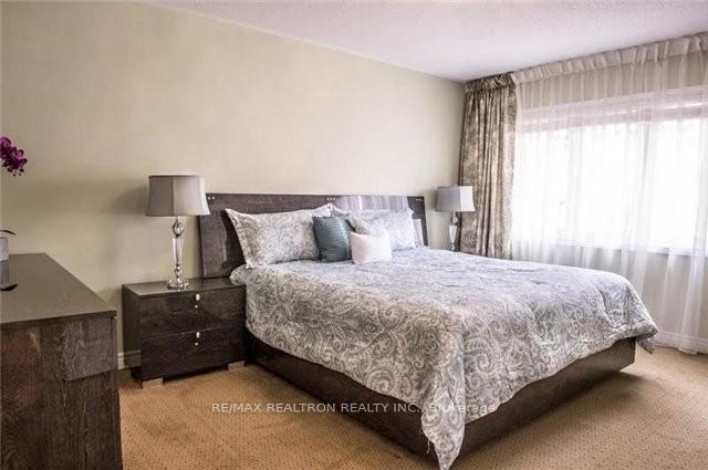 Photo 6 of 23 Rumsey Road, Vaughan, Patterson — HOMEH